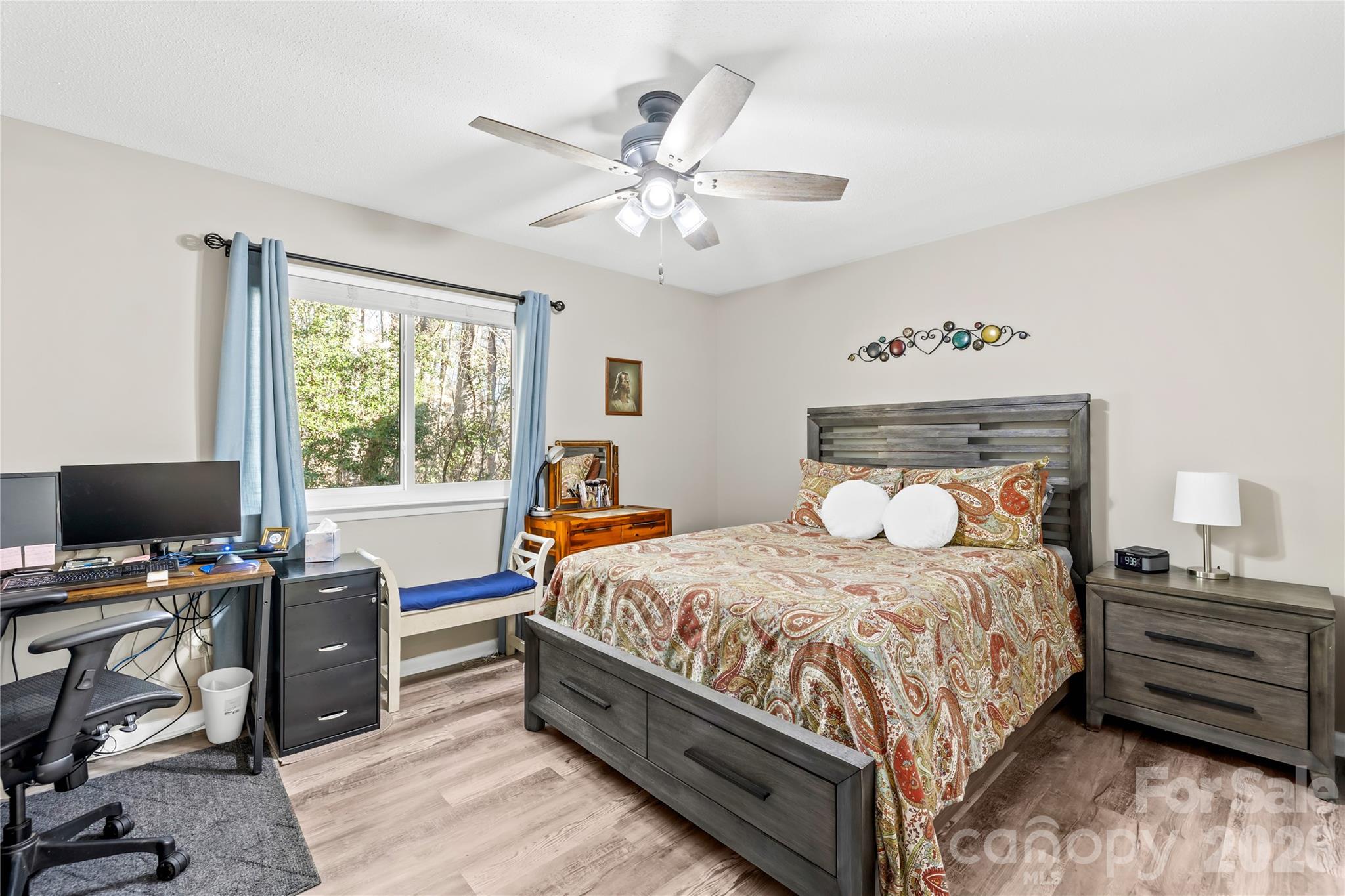 911 Sardis Cove Drive — Charlotte