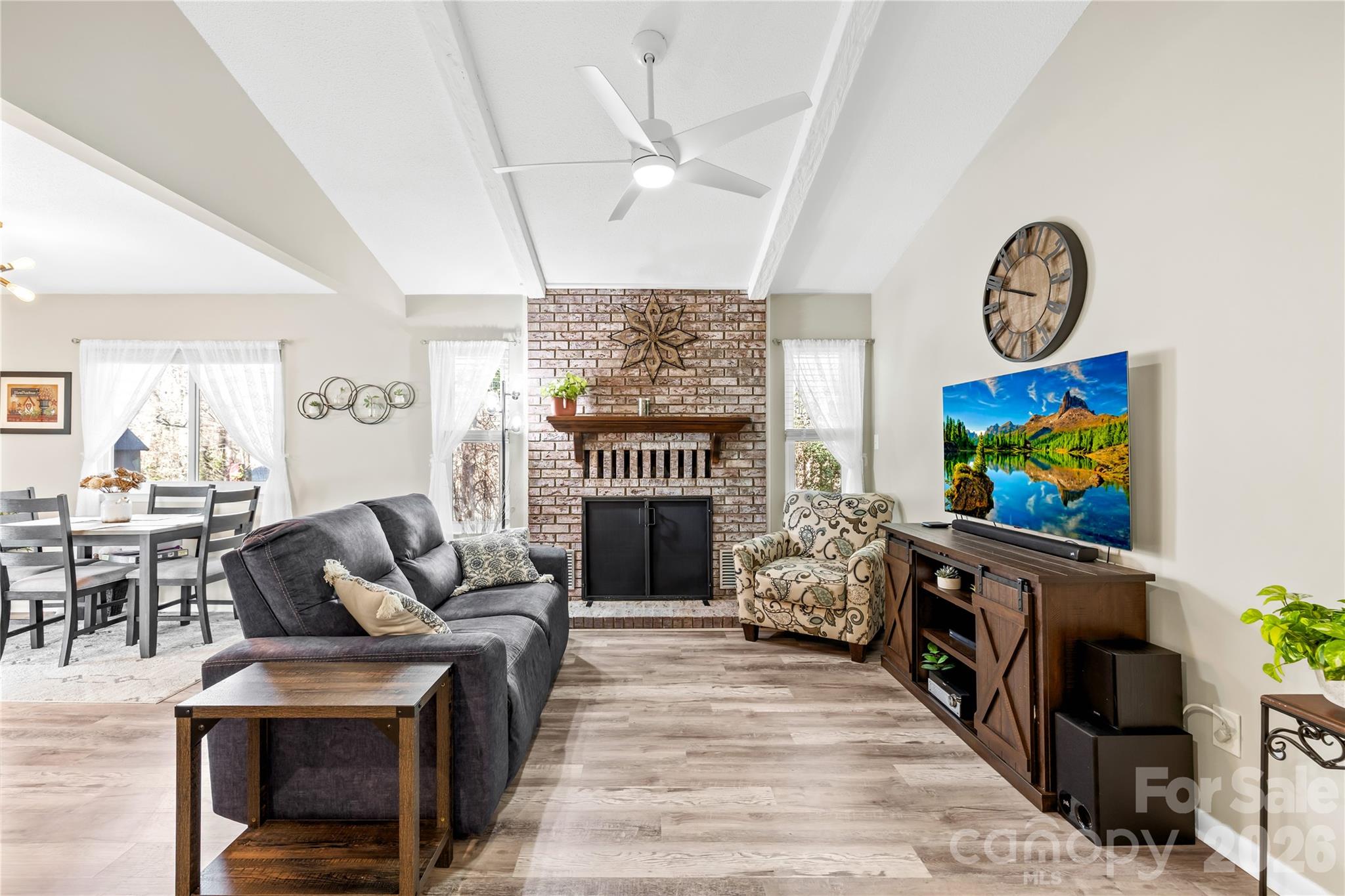 911 Sardis Cove Drive — Charlotte