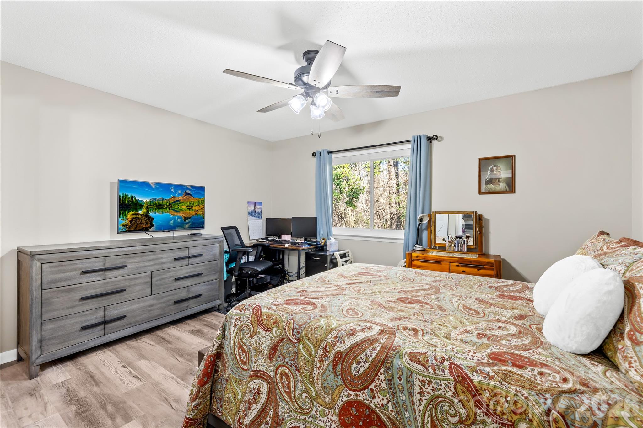 911 Sardis Cove Drive — Charlotte