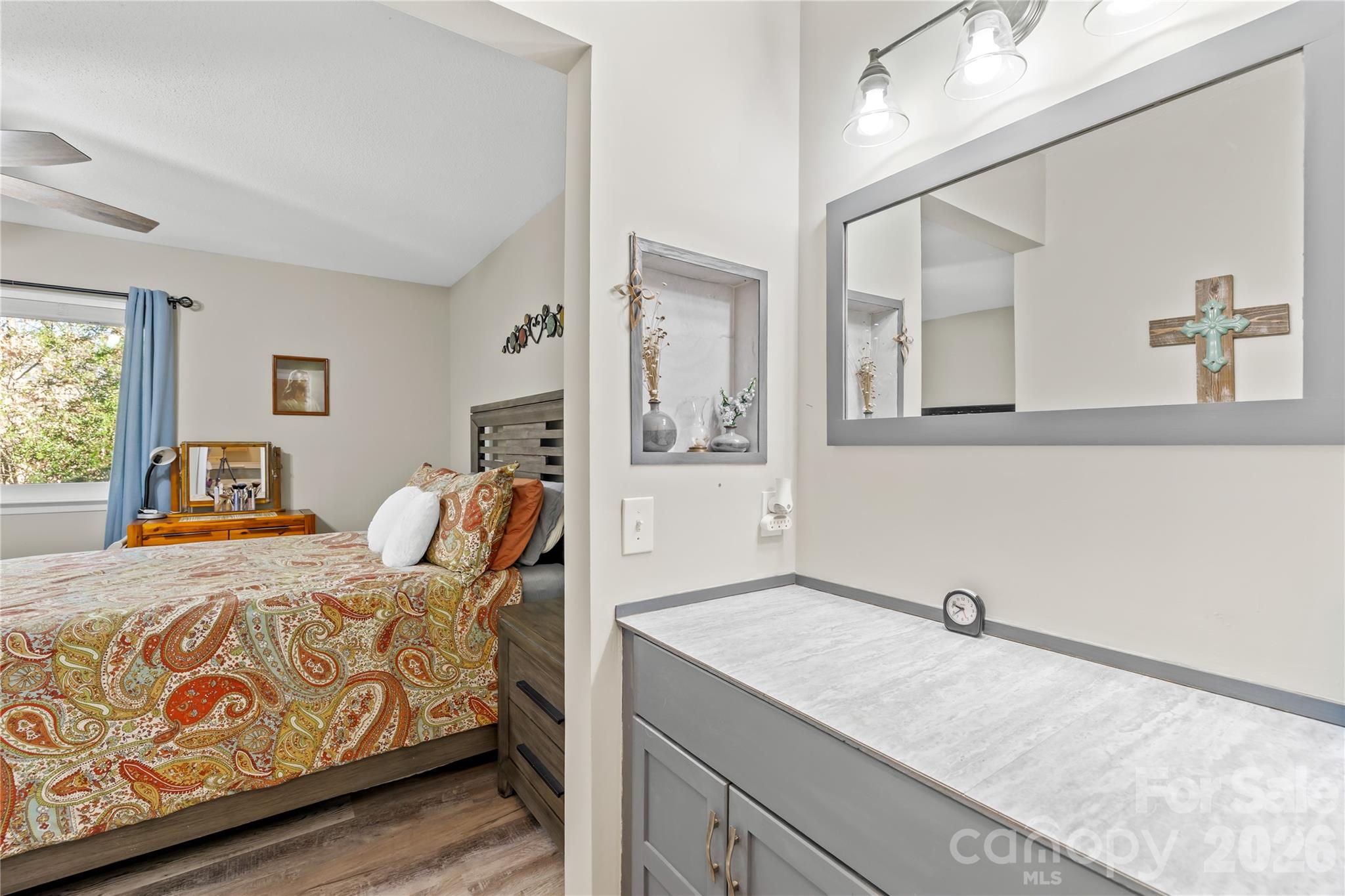 911 Sardis Cove Drive — Charlotte