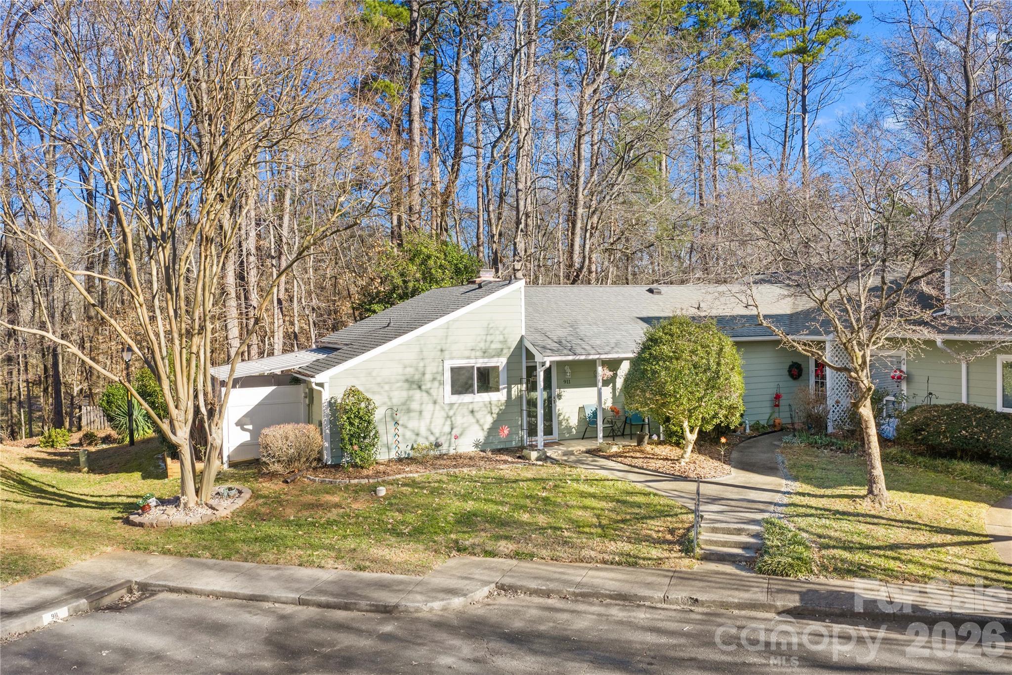 911 Sardis Cove Drive — Charlotte