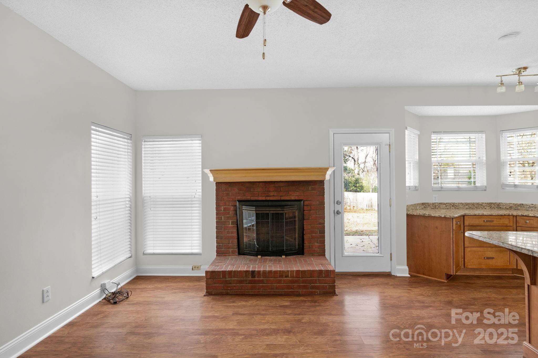 6109 Tartan Green Court — Charlotte