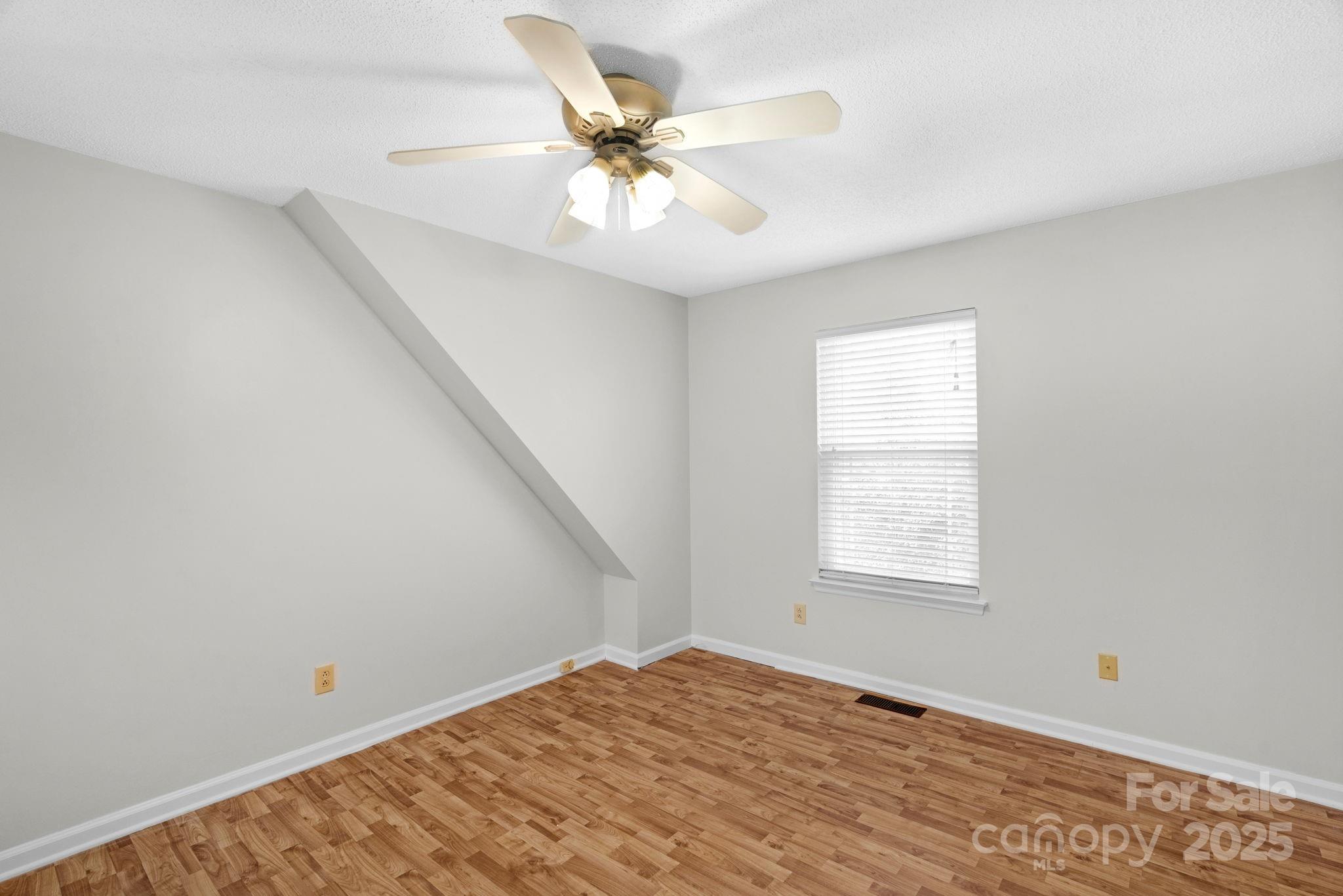6109 Tartan Green Court — Charlotte