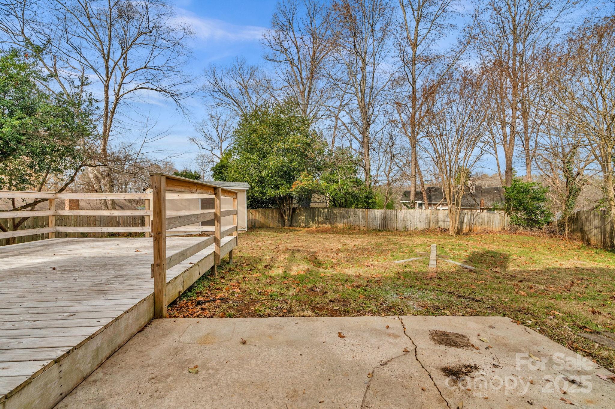 6109 Tartan Green Court — Charlotte