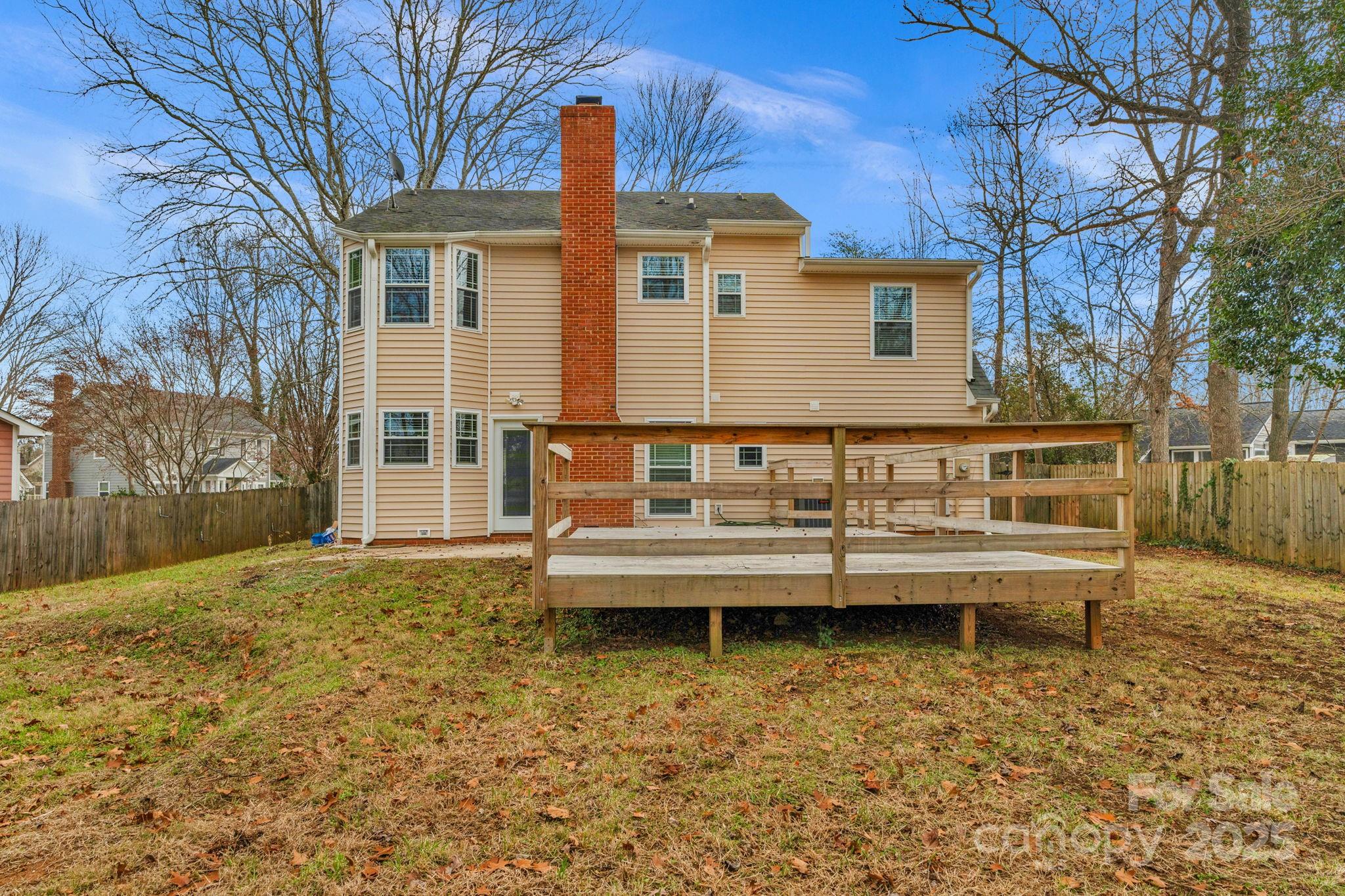 6109 Tartan Green Court — Charlotte