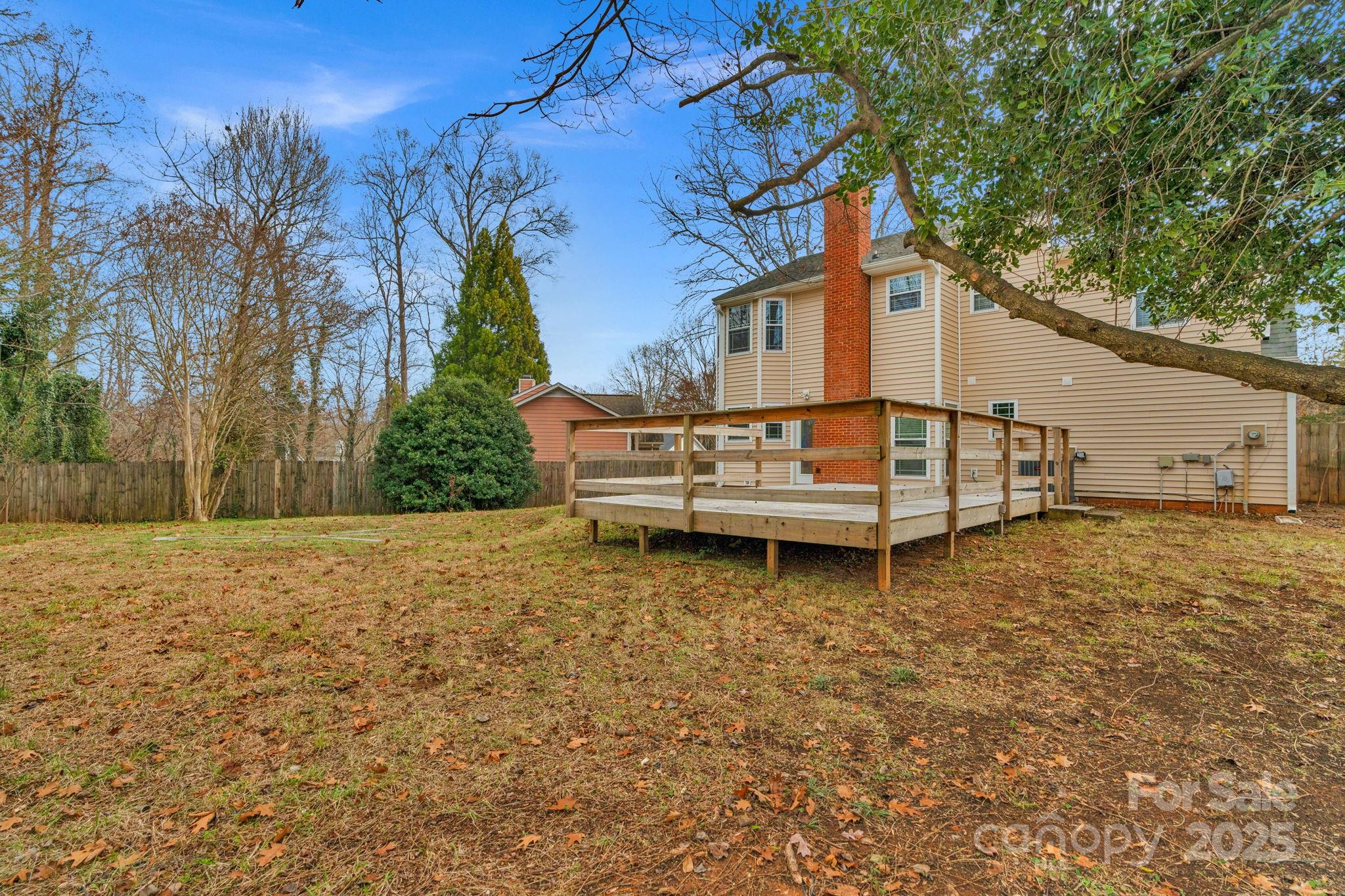 6109 Tartan Green Court — Charlotte