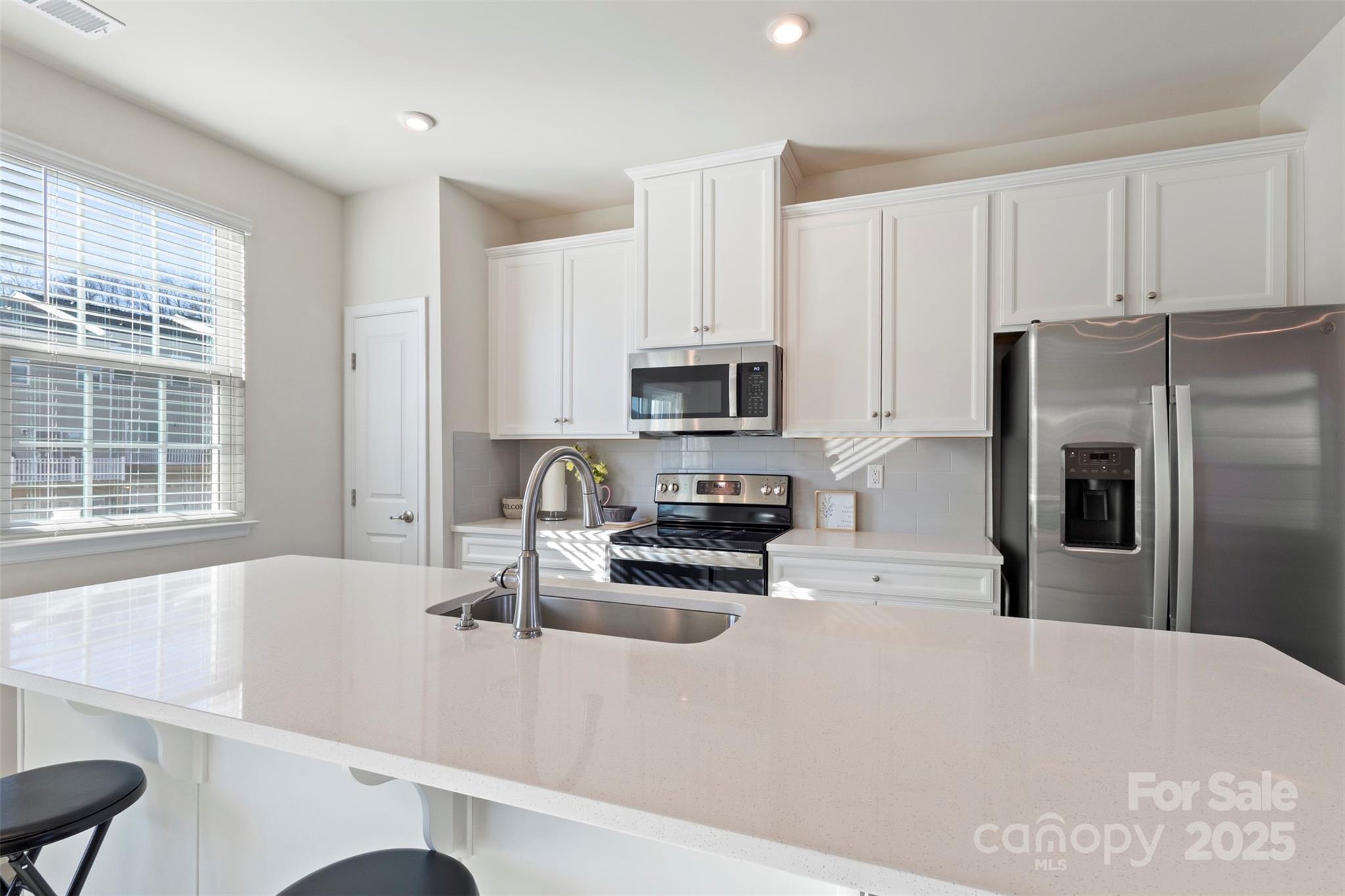 2016 Tupelo Grove Lane — Gastonia