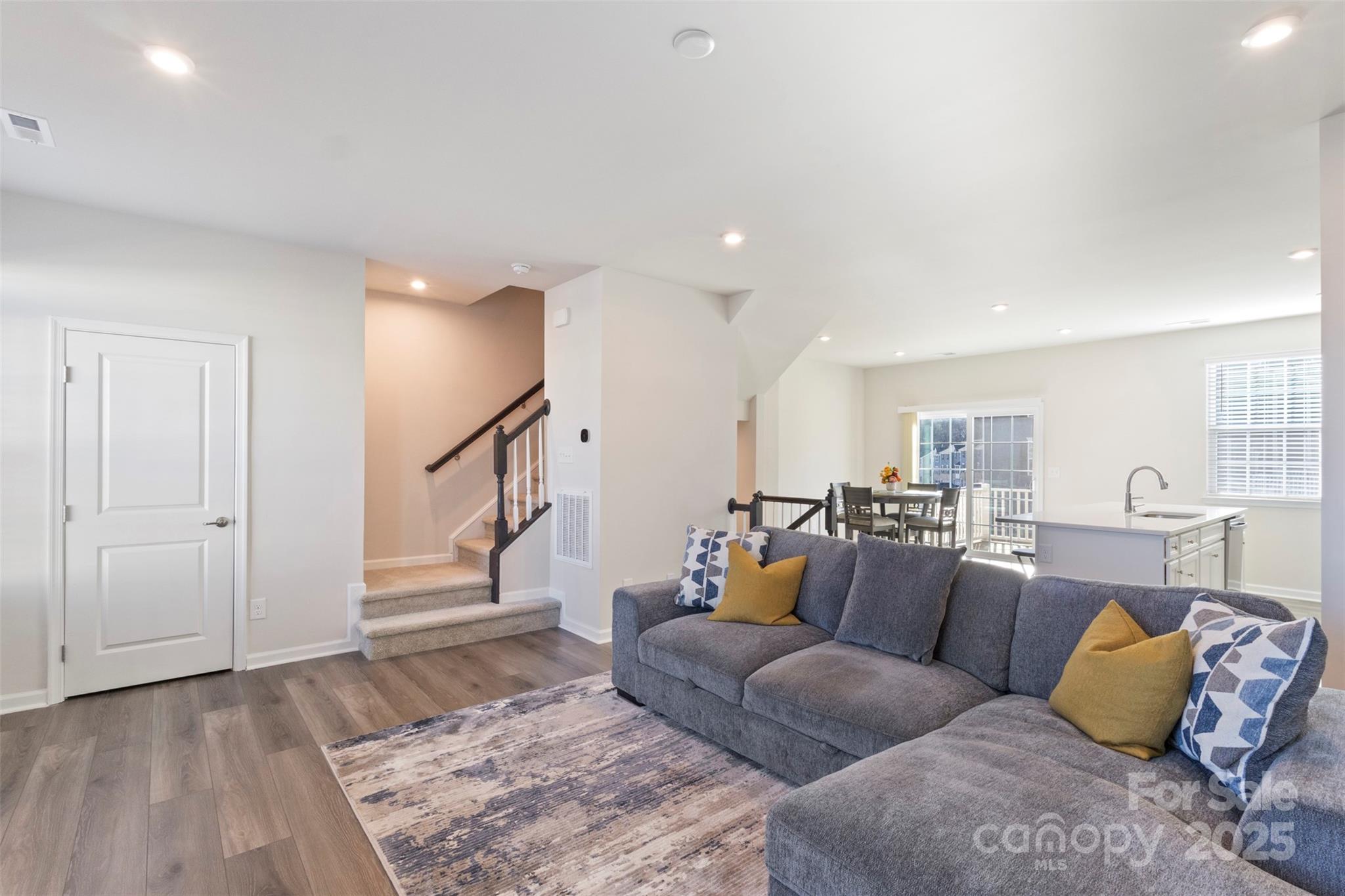 2016 Tupelo Grove Lane — Gastonia