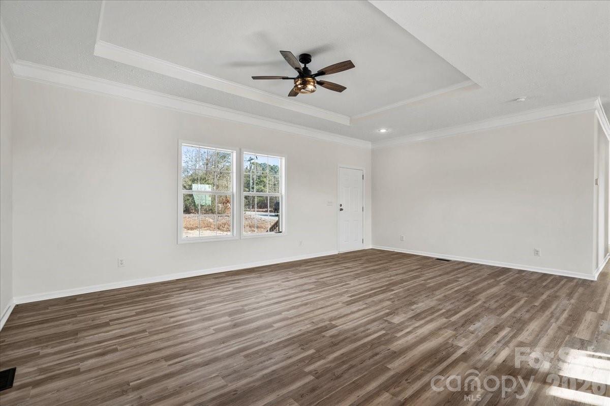 5257 Raleys Mill Road — Bethune