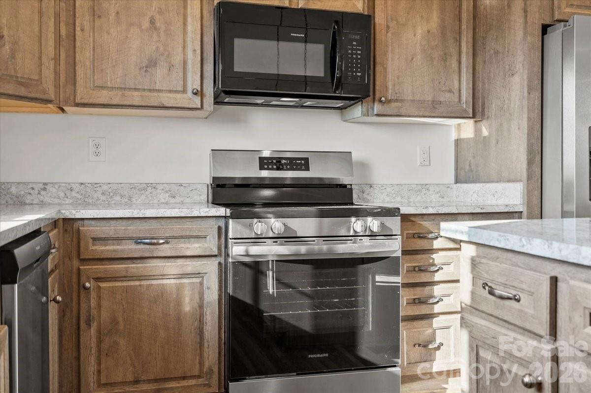 5257 Raleys Mill Road — Bethune