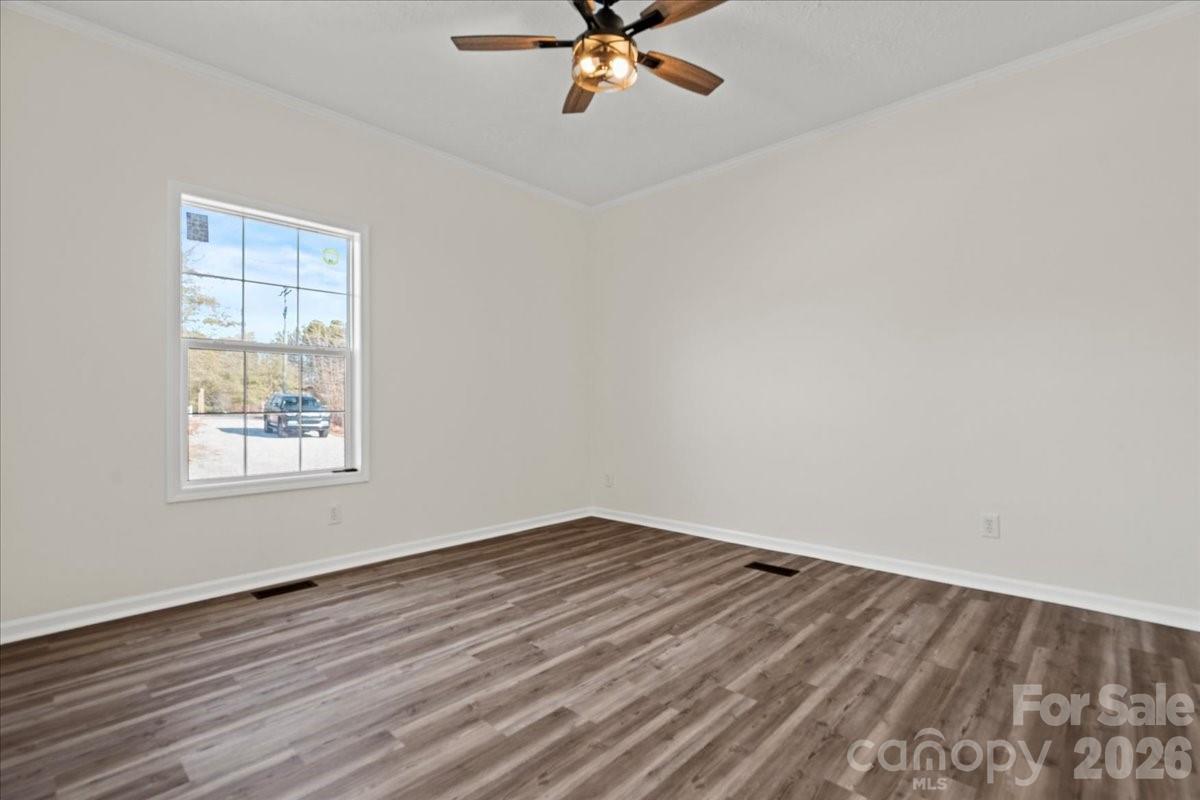 5257 Raleys Mill Road — Bethune