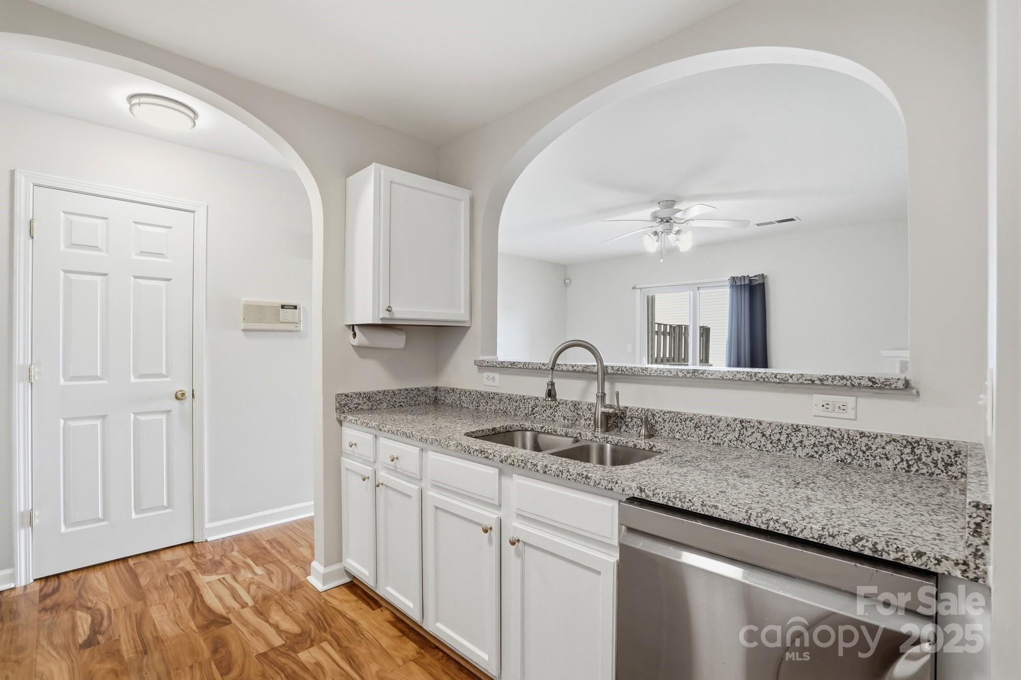 3855 Glenlea Commons Drive — Charlotte