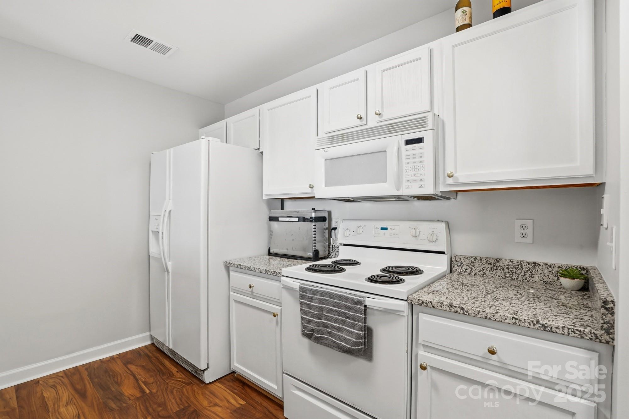 3855 Glenlea Commons Drive — Charlotte