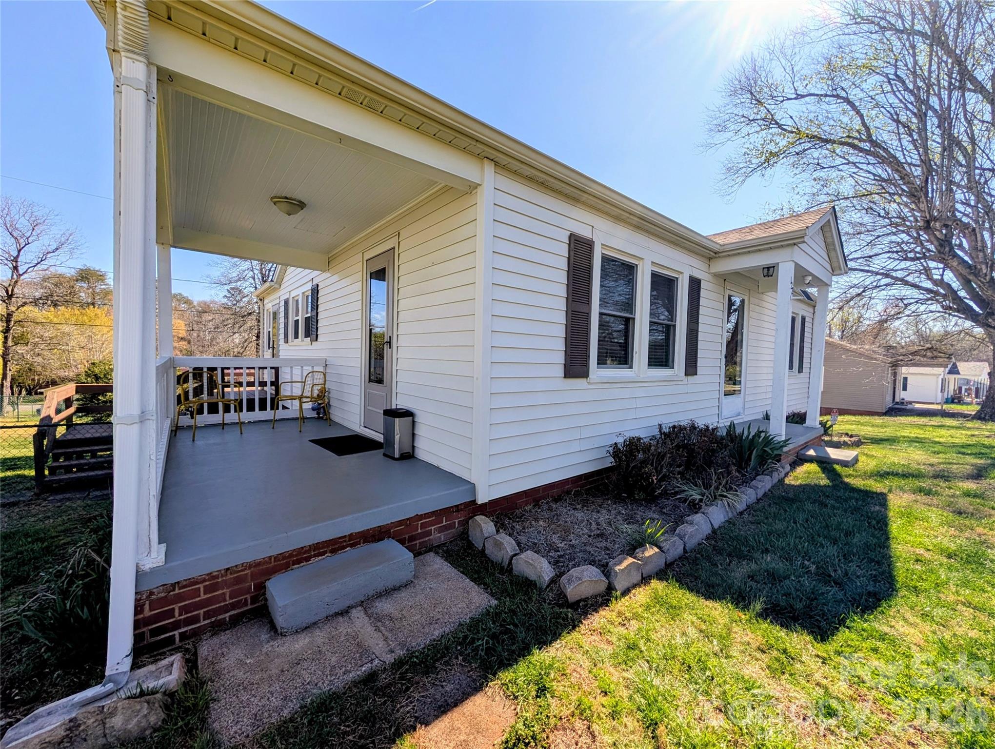 122 Murphy Court — Morganton