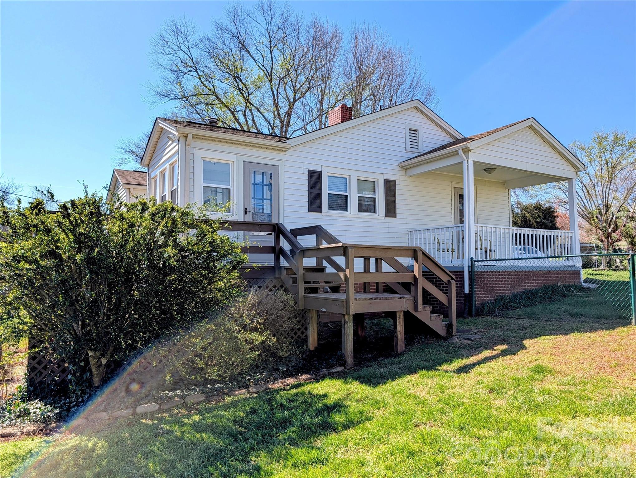 122 Murphy Court — Morganton