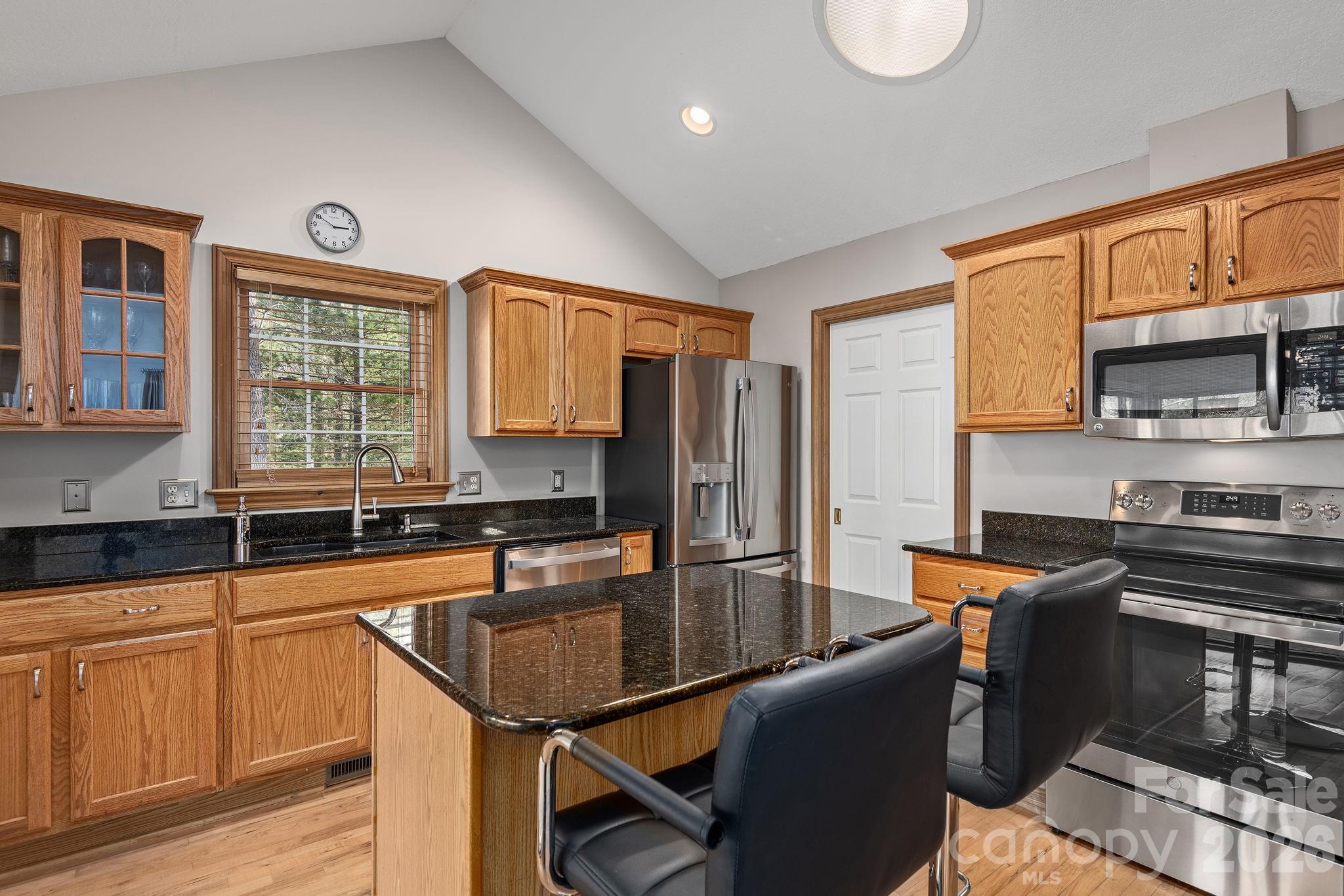 125 Buffalo Trail — Asheville