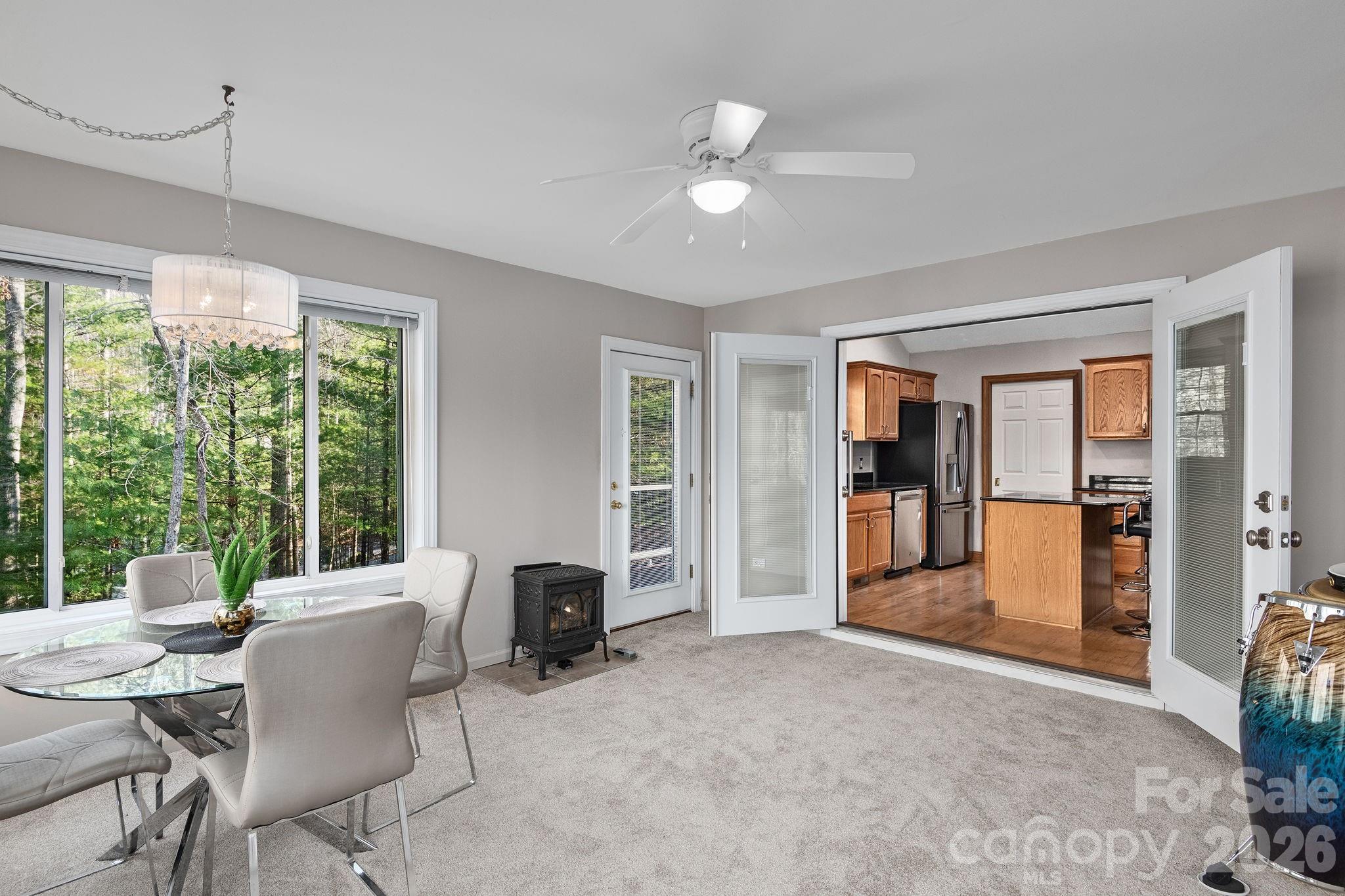 125 Buffalo Trail — Asheville