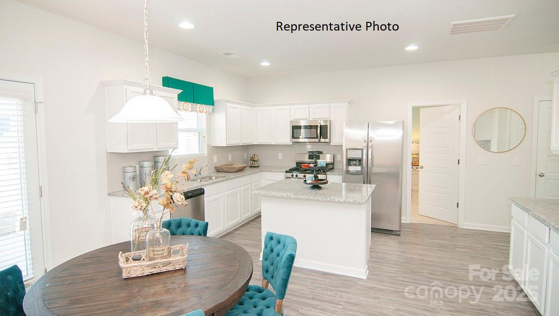 108 Pecan Grove Lane — Statesville