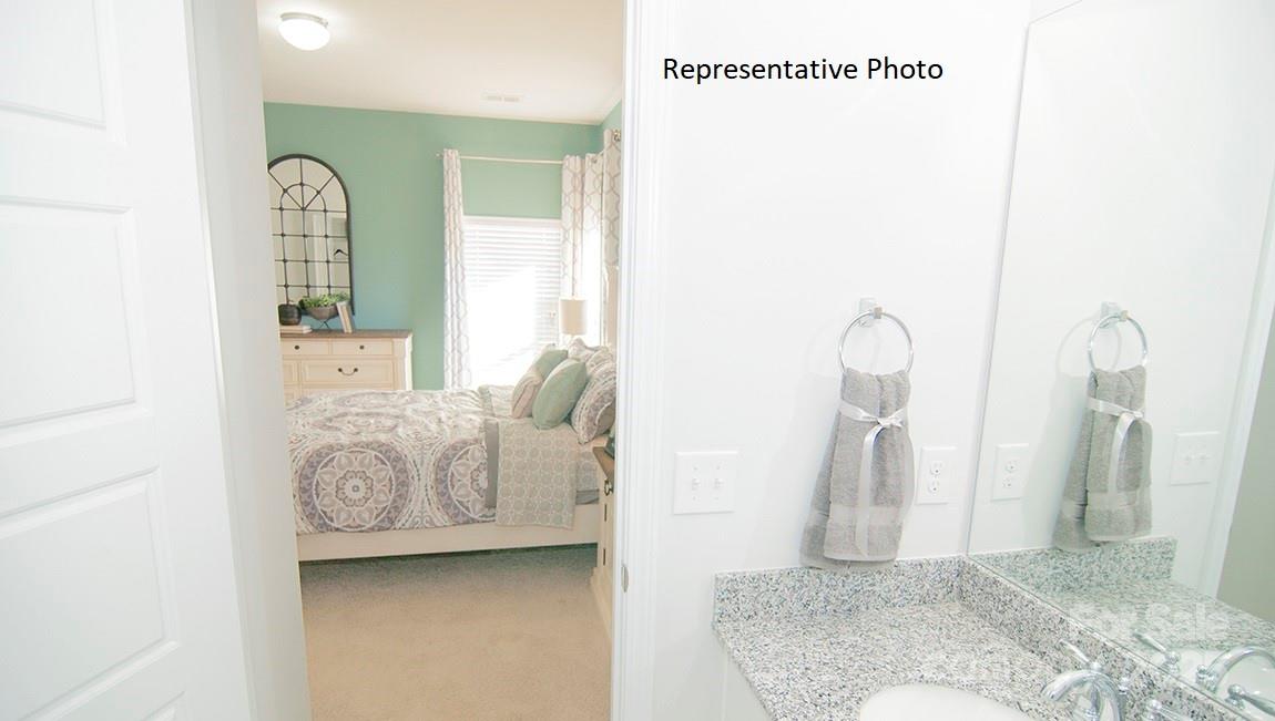 108 Pecan Grove Lane — Statesville