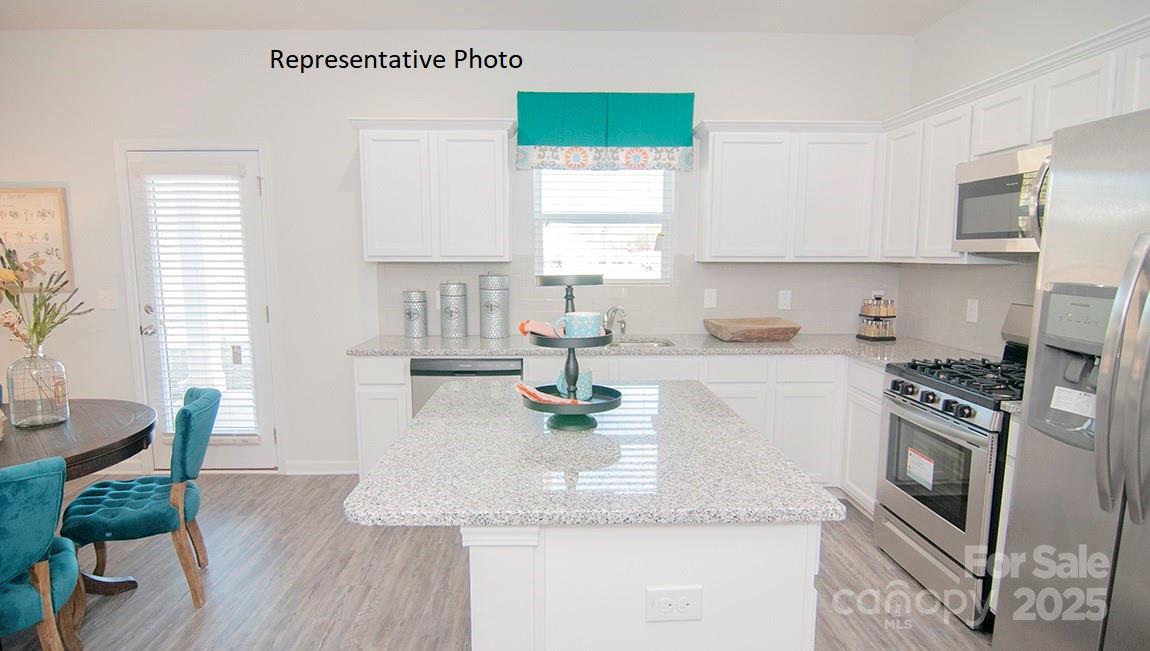 108 Pecan Grove Lane — Statesville