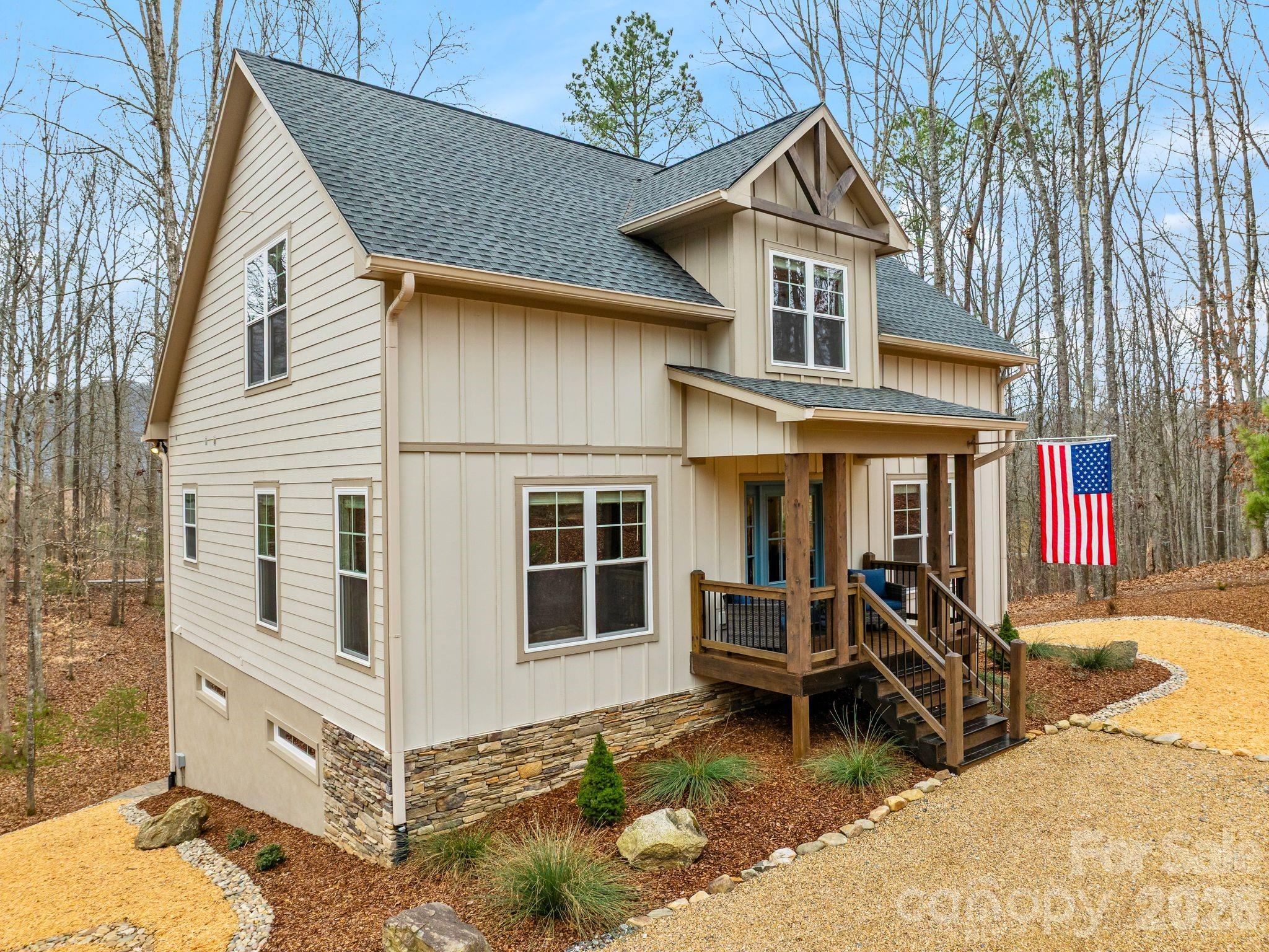 901 Wild River Run — Marshall