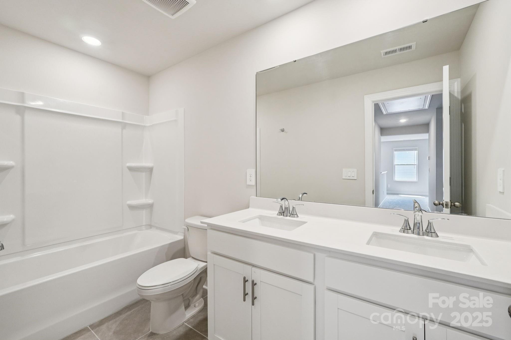 2073 Sunflower Circle — Newton