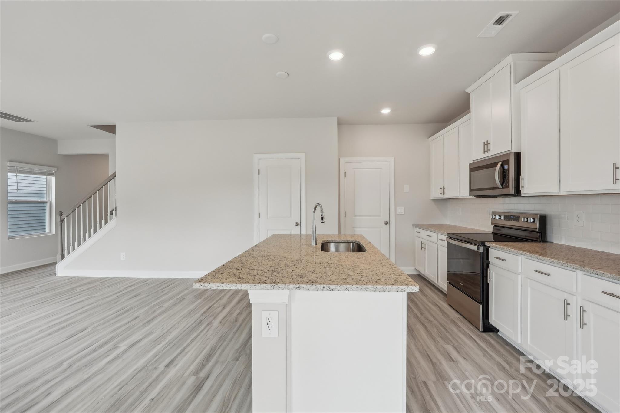 418 Luna Lane — Shelby