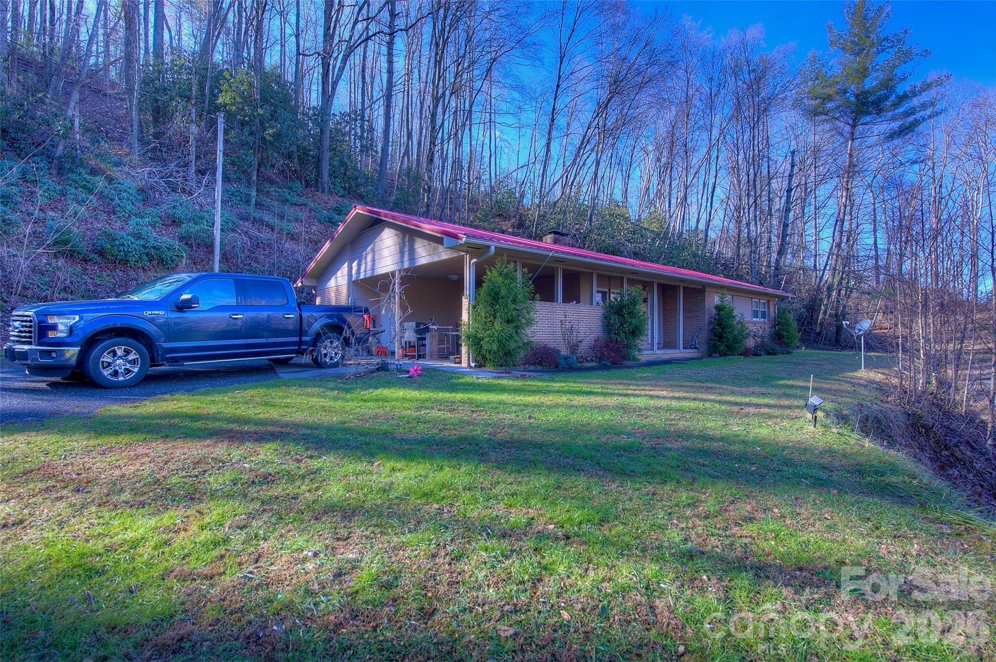 583 Deer Park Lake Road — Spruce Pine