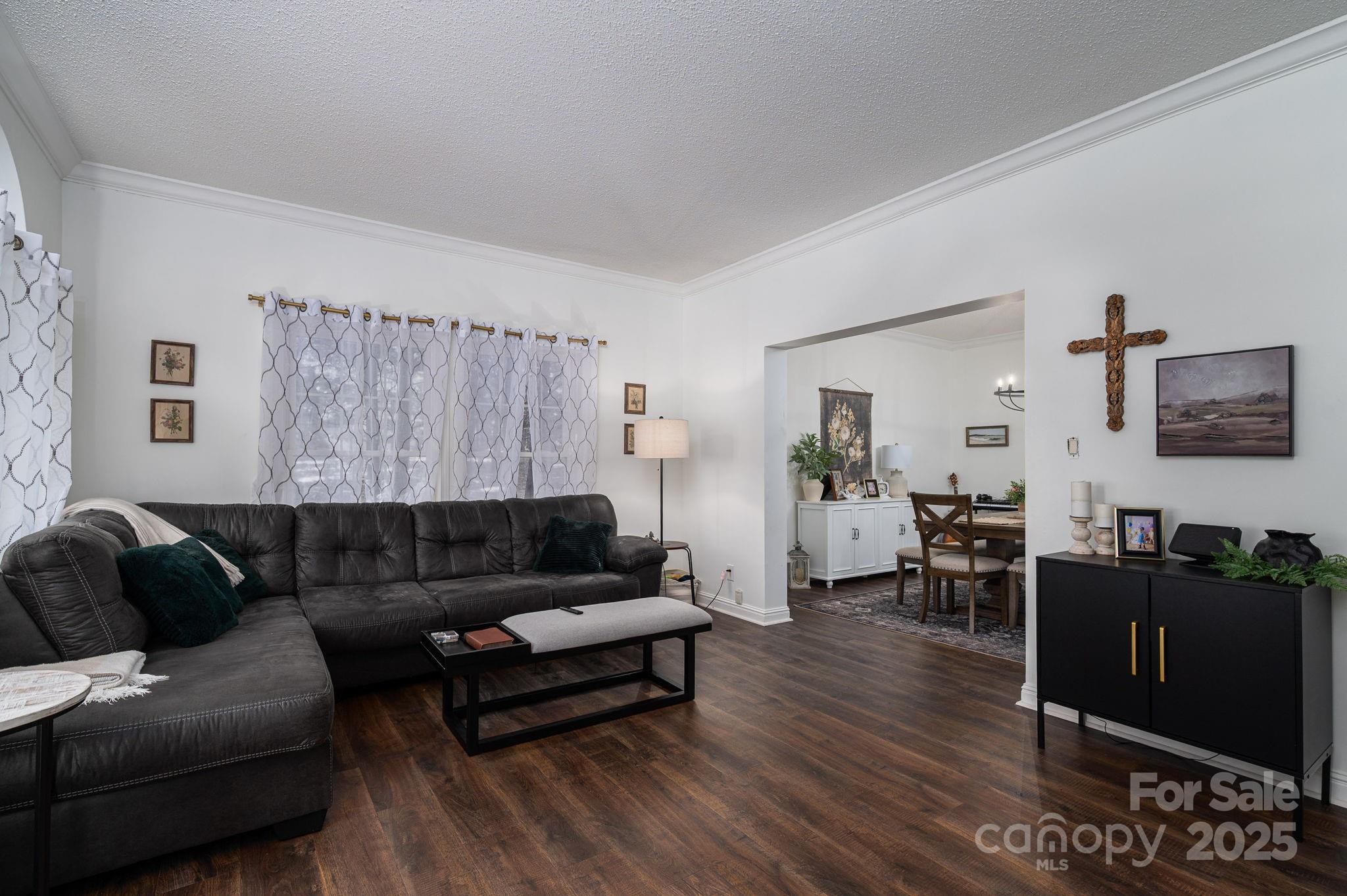 1575 Lewis Farm Road — Kings Mountain