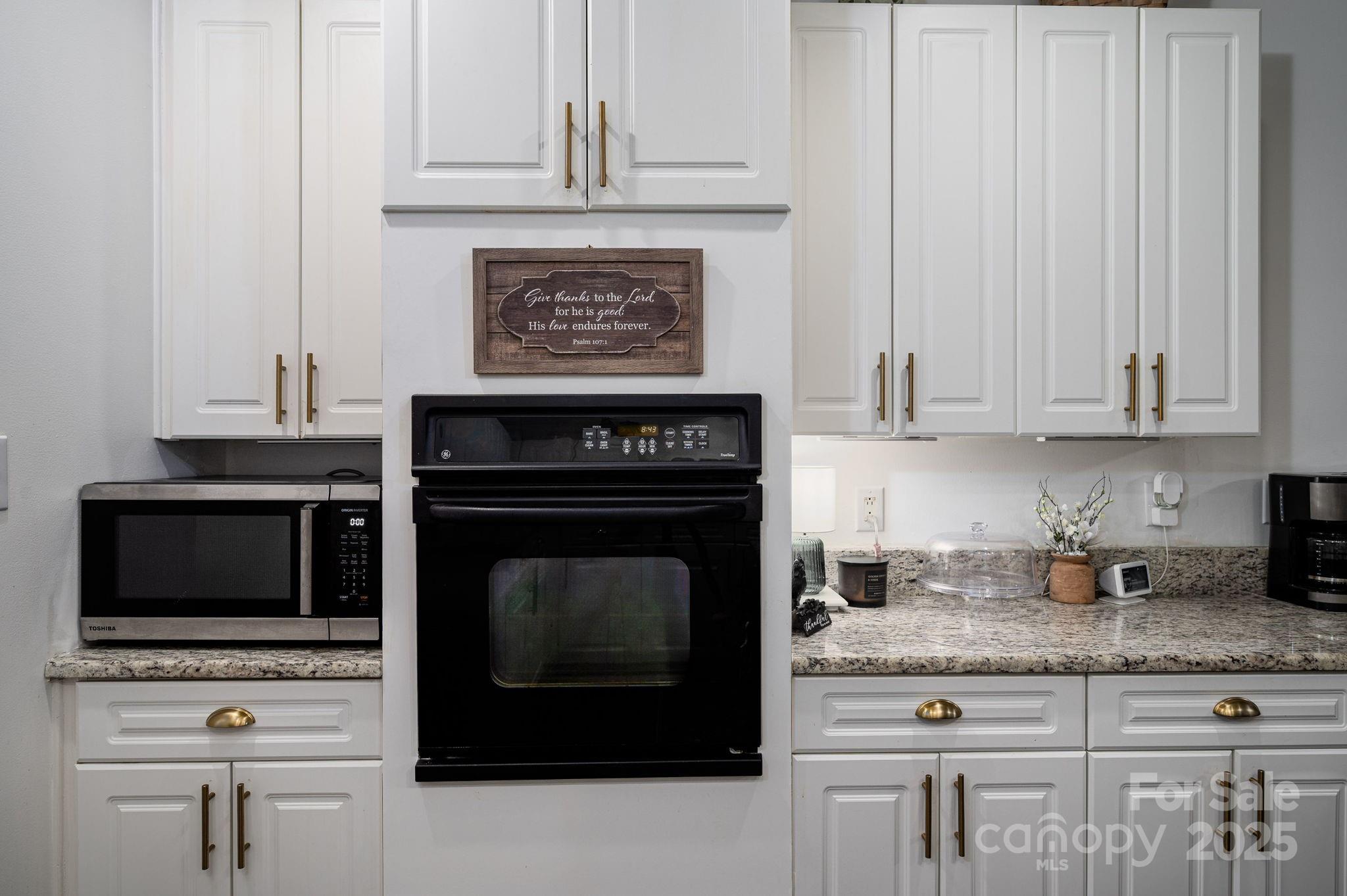 1575 Lewis Farm Road — Kings Mountain