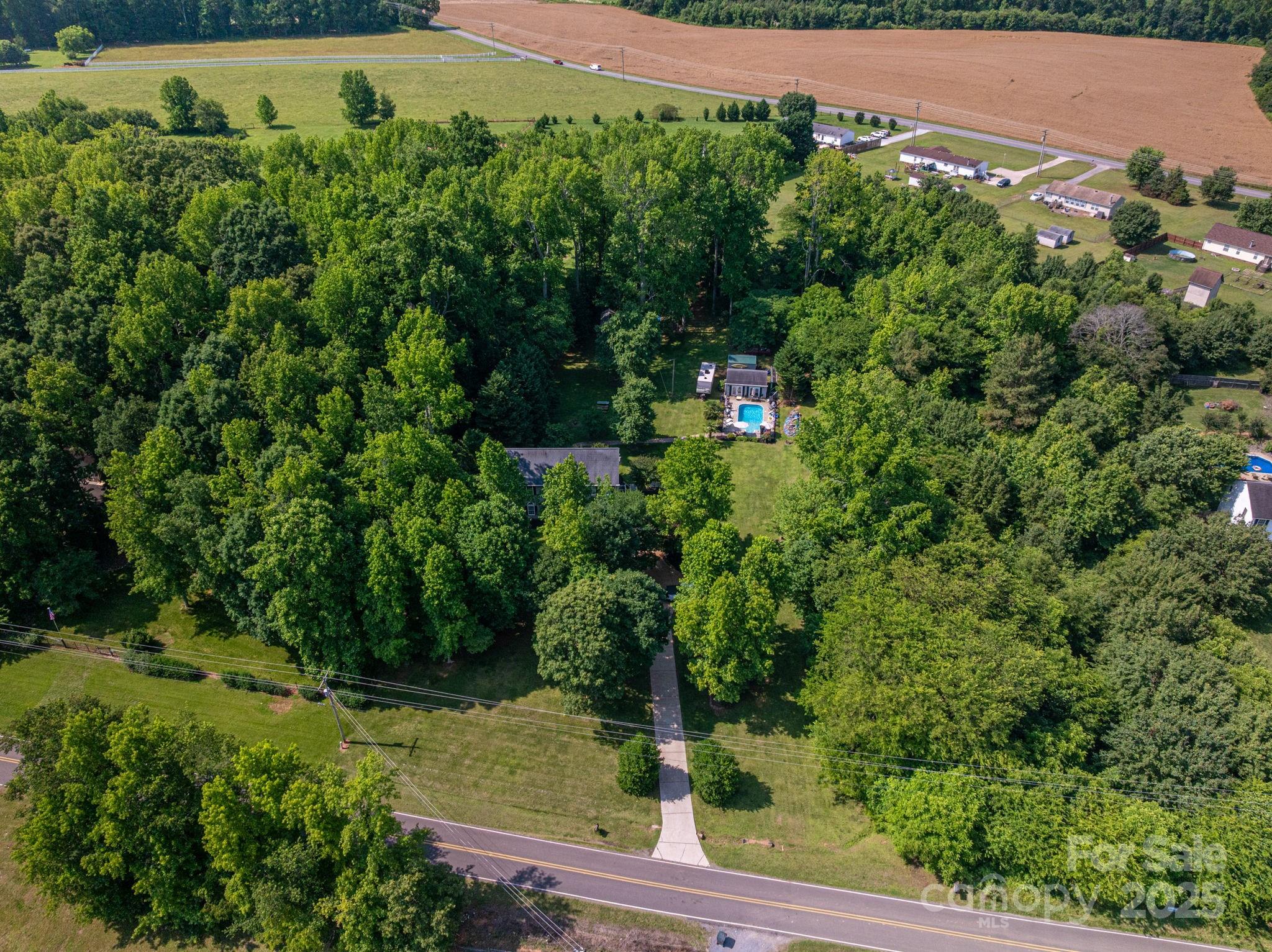 1575 Lewis Farm Road — Kings Mountain
