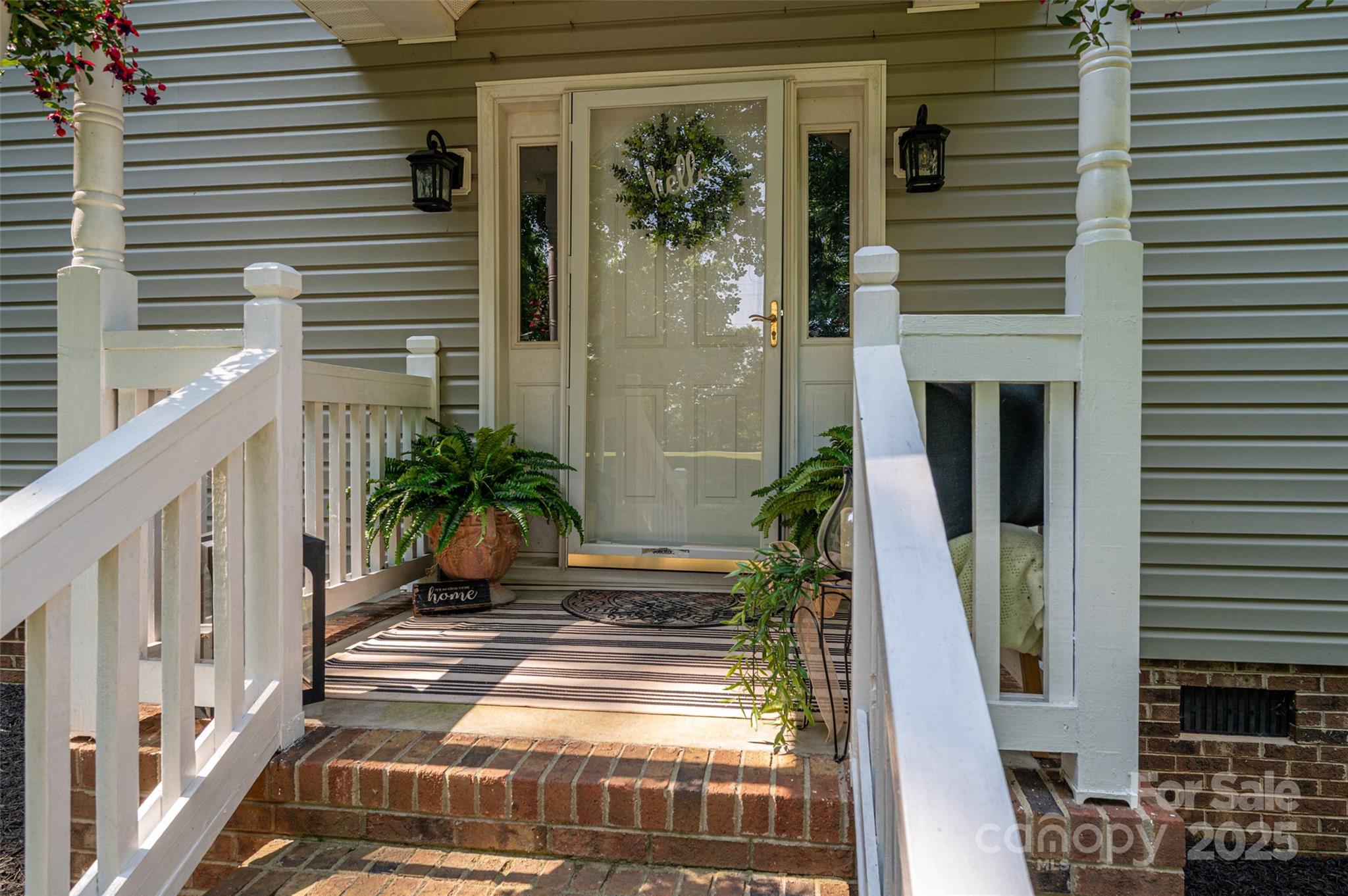 1575 Lewis Farm Road — Kings Mountain