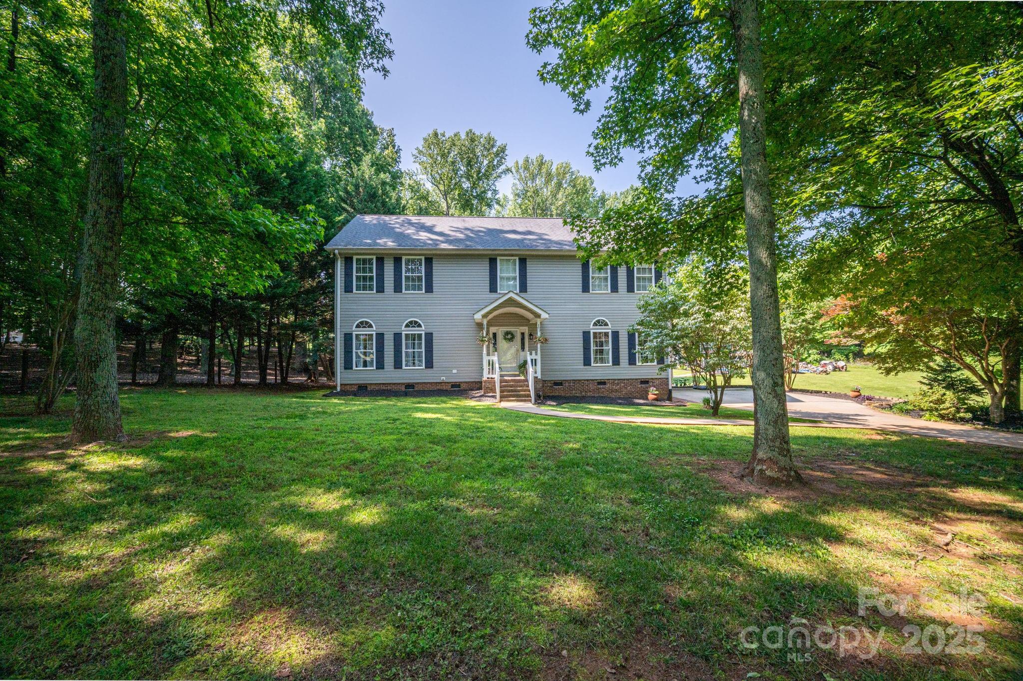 1575 Lewis Farm Road — Kings Mountain