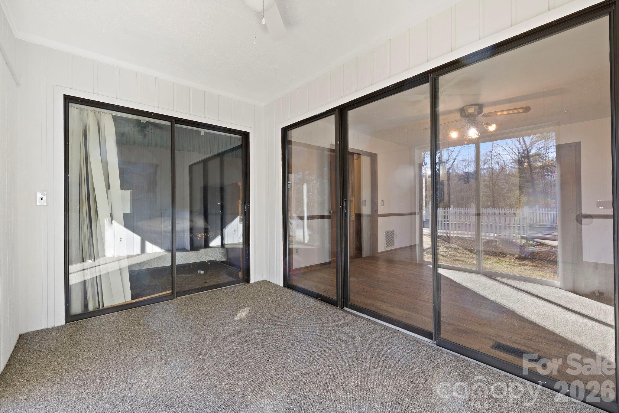 40 Country Bear Lane — Flat Rock