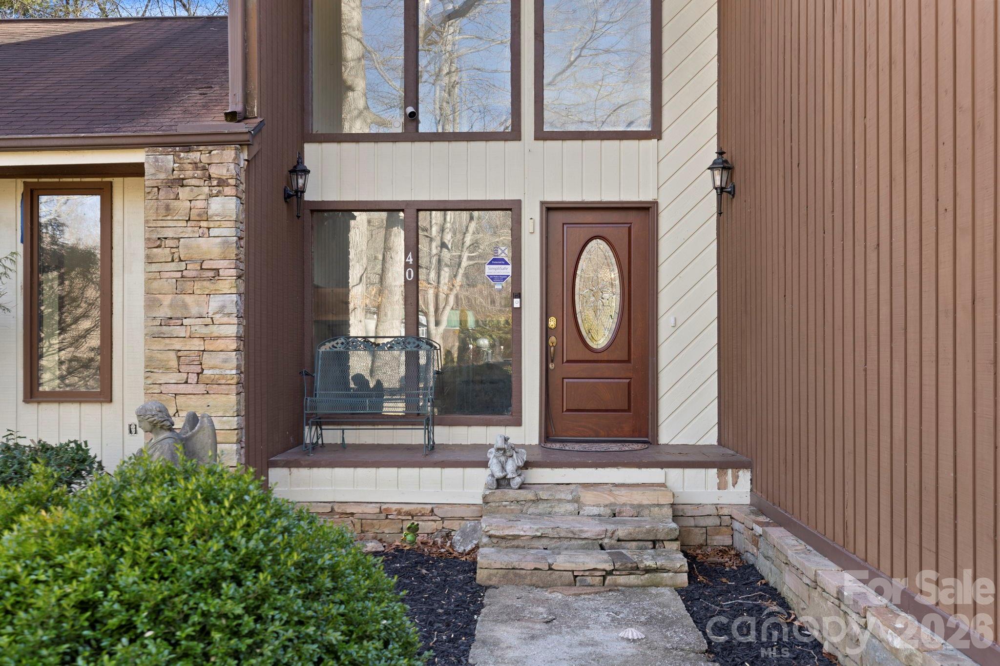 40 Country Bear Lane — Flat Rock
