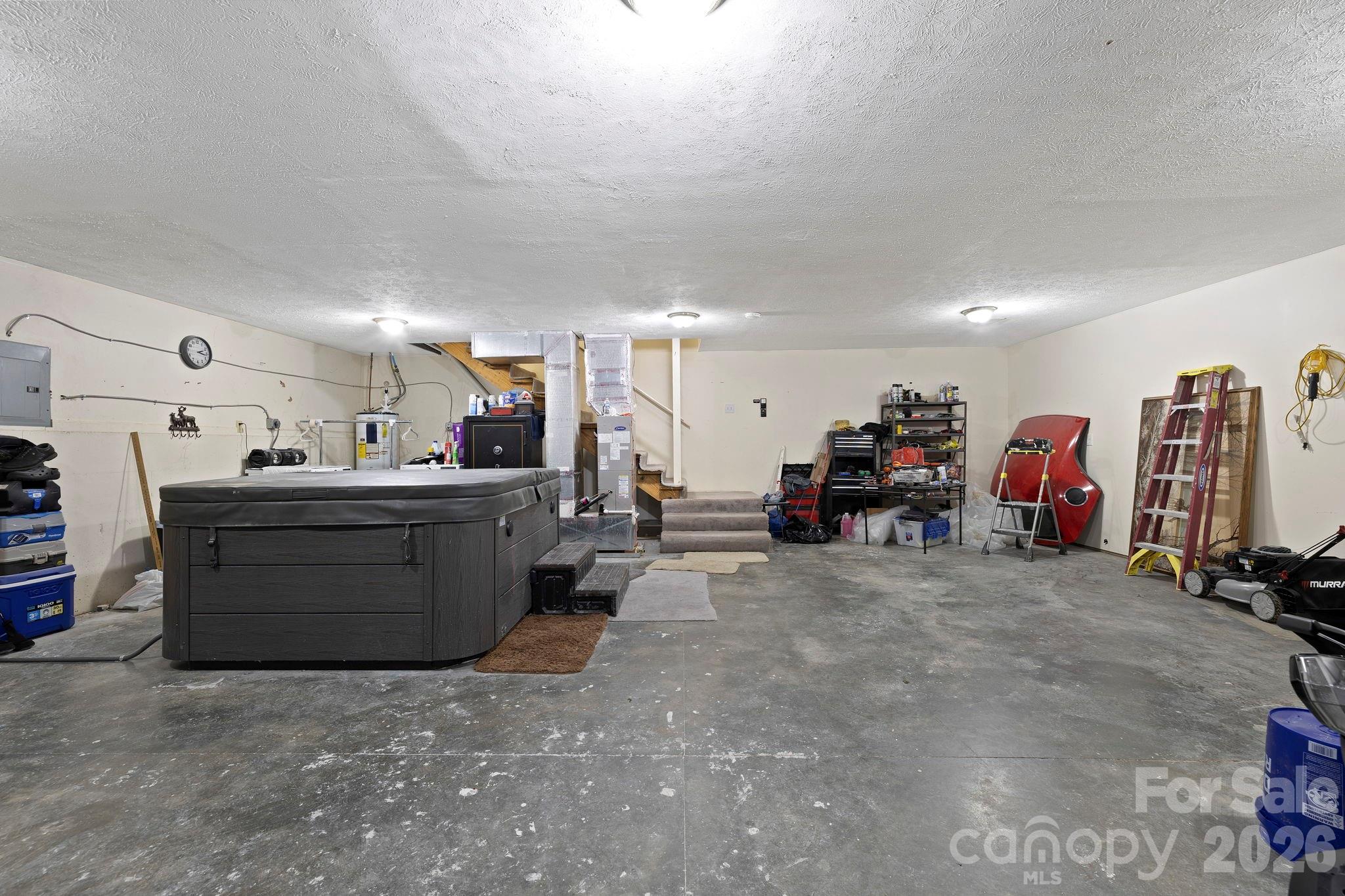 40 Country Bear Lane — Flat Rock