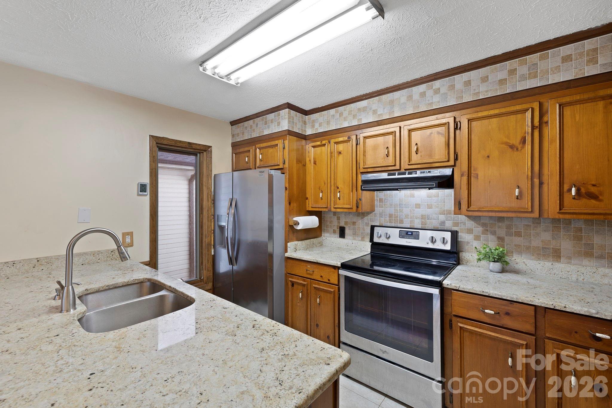 40 Country Bear Lane — Flat Rock