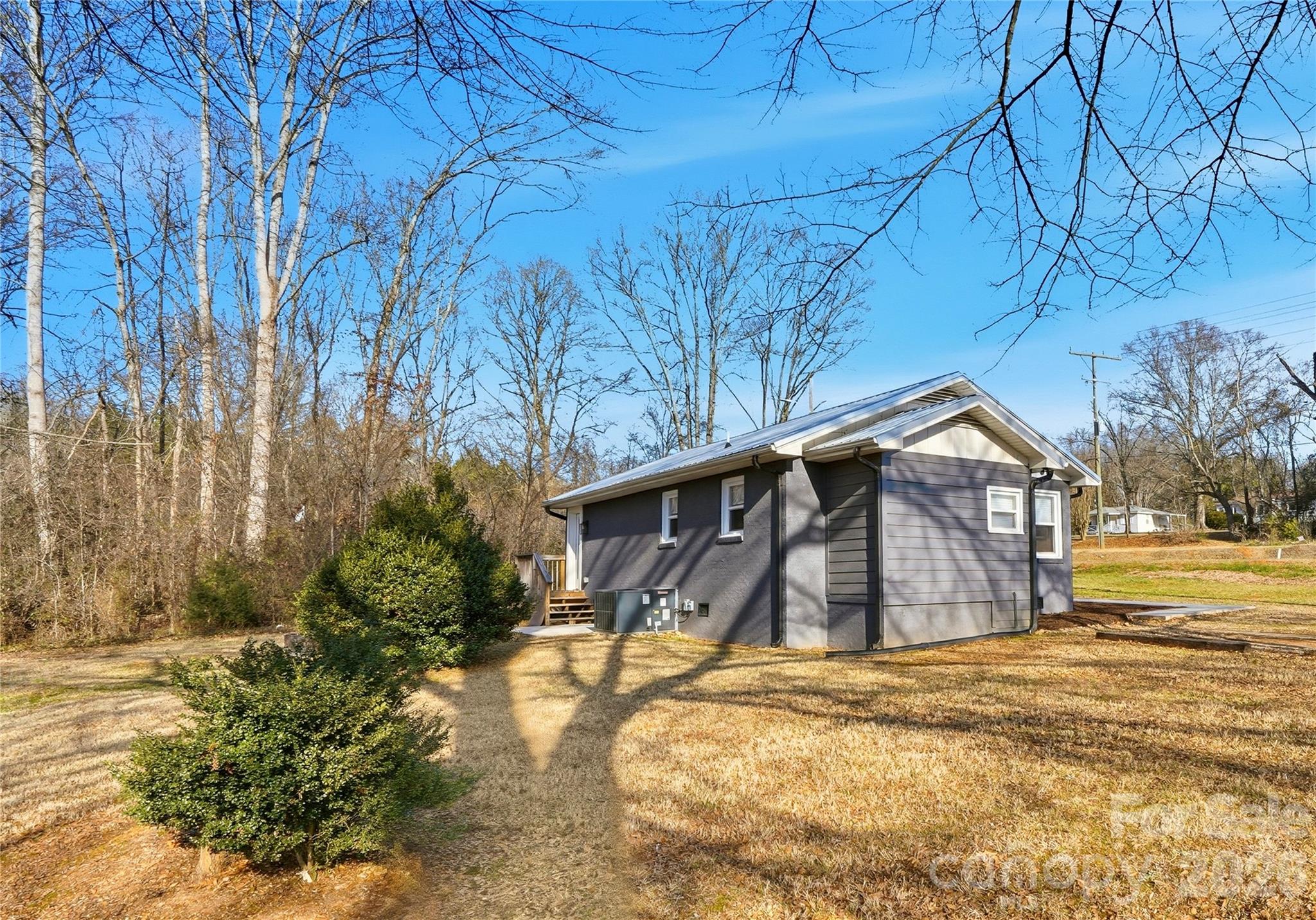 7172 Old Plank Road — Stanley