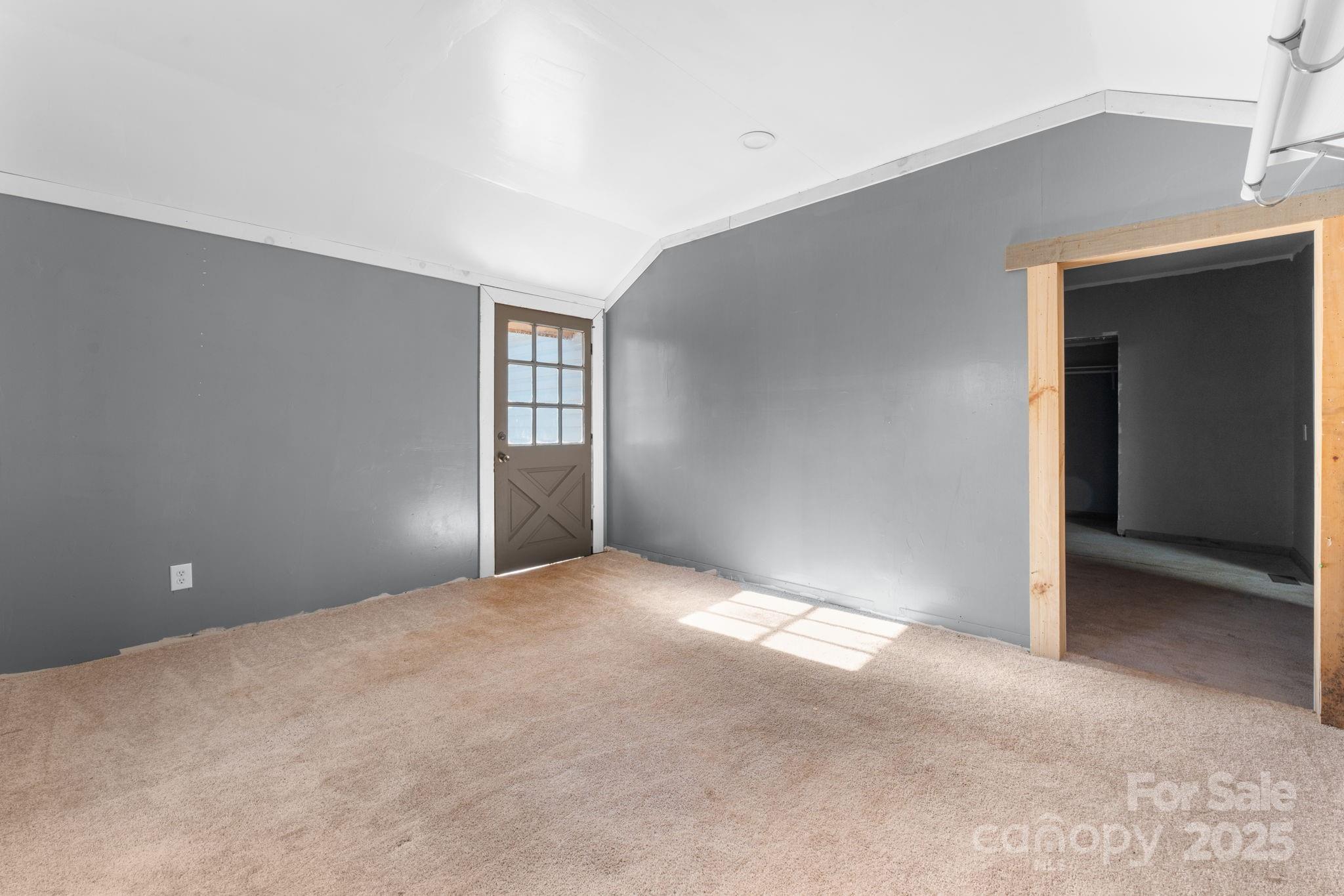 102 Garnett Trace Road — Franklin