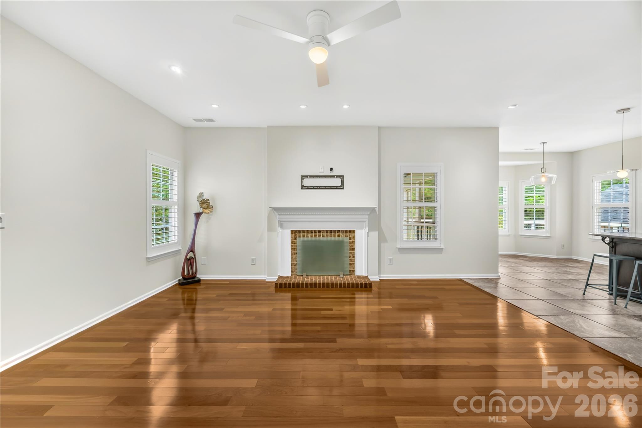 110 Easy Street — Mooresville