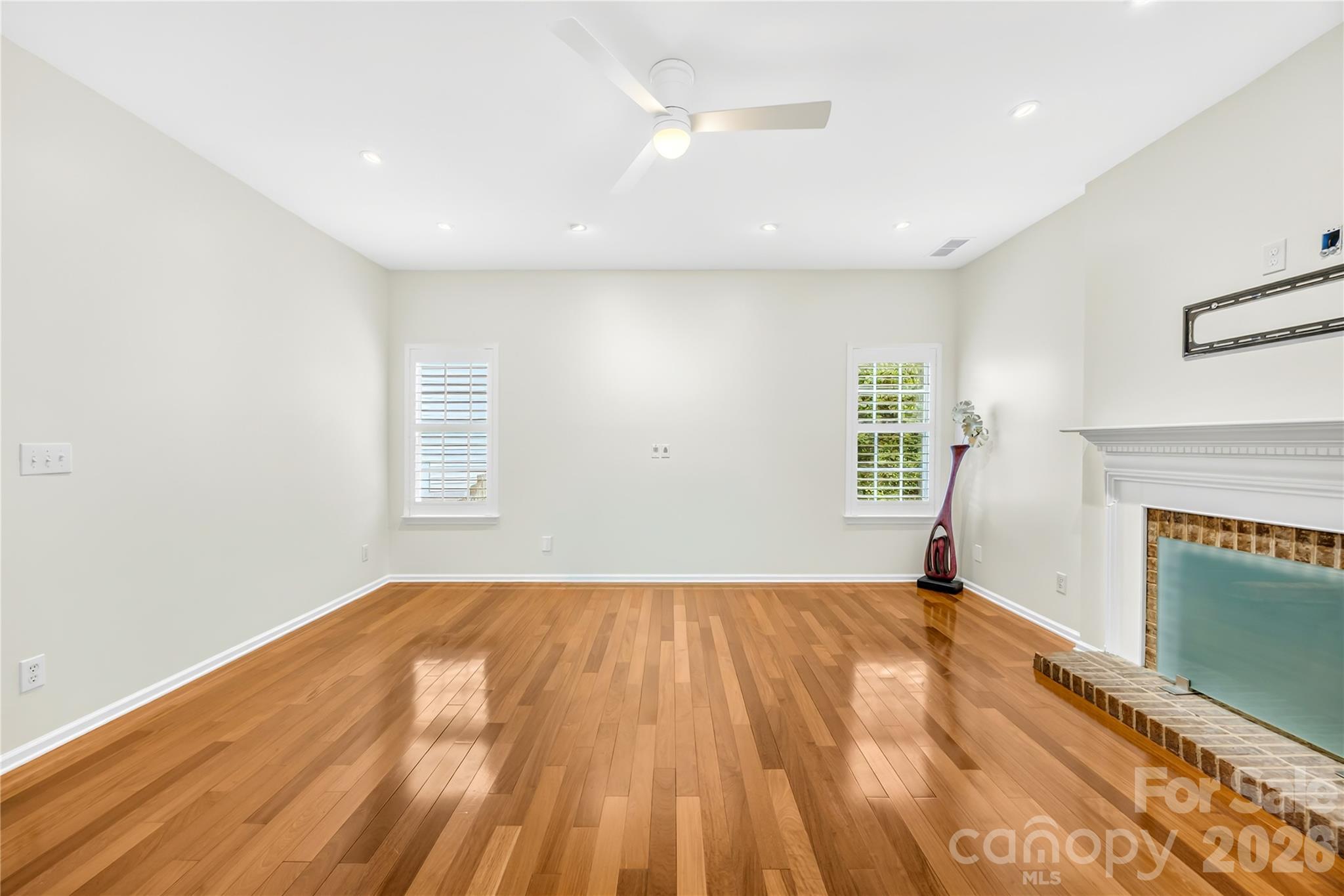 110 Easy Street — Mooresville