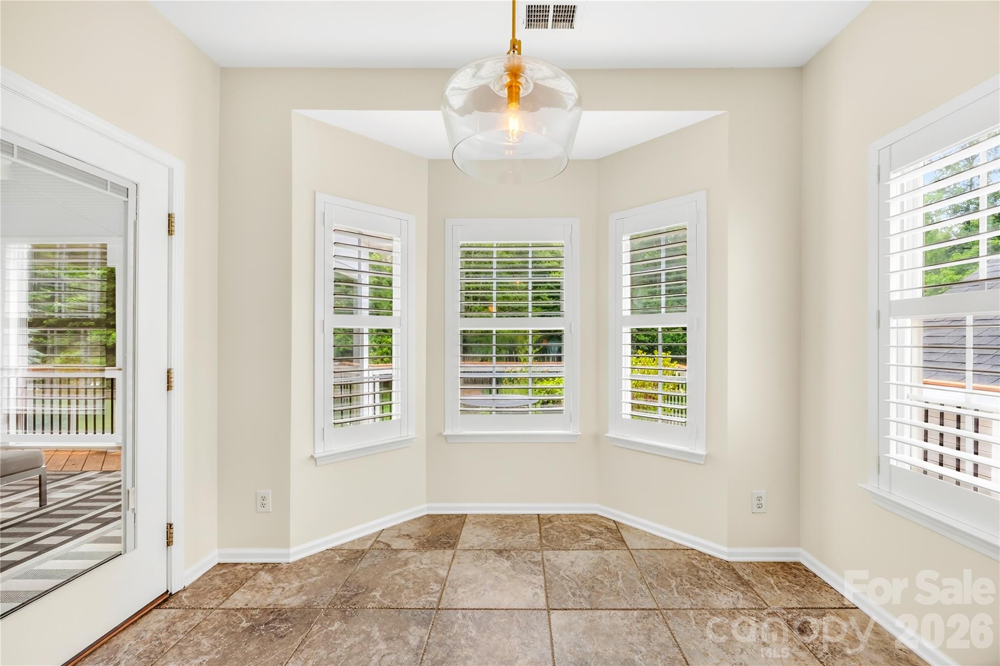 110 Easy Street — Mooresville