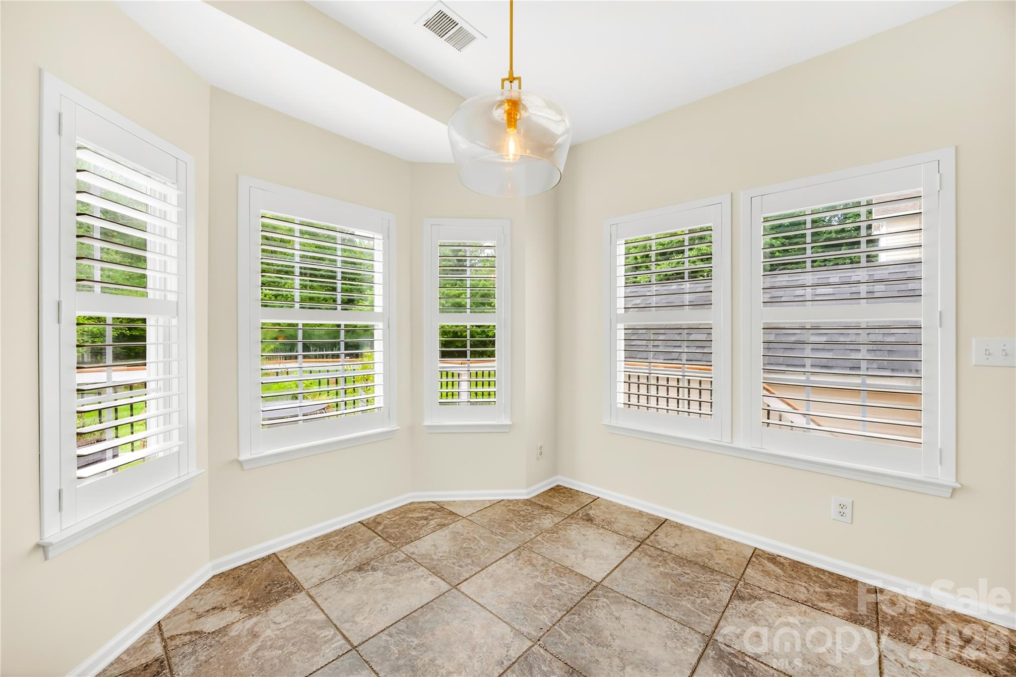 110 Easy Street — Mooresville