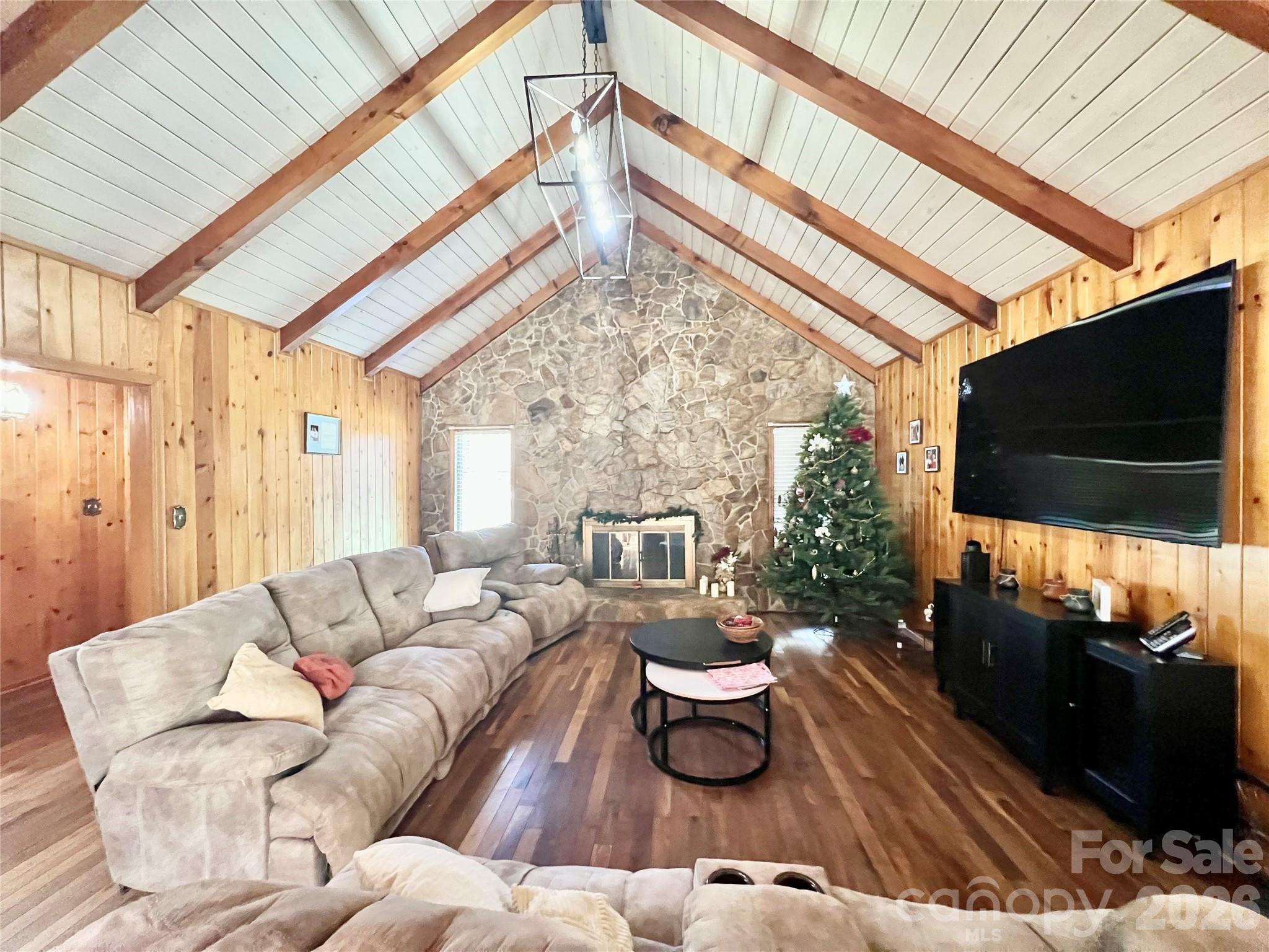 100 Steffey Lane — Taylorsville