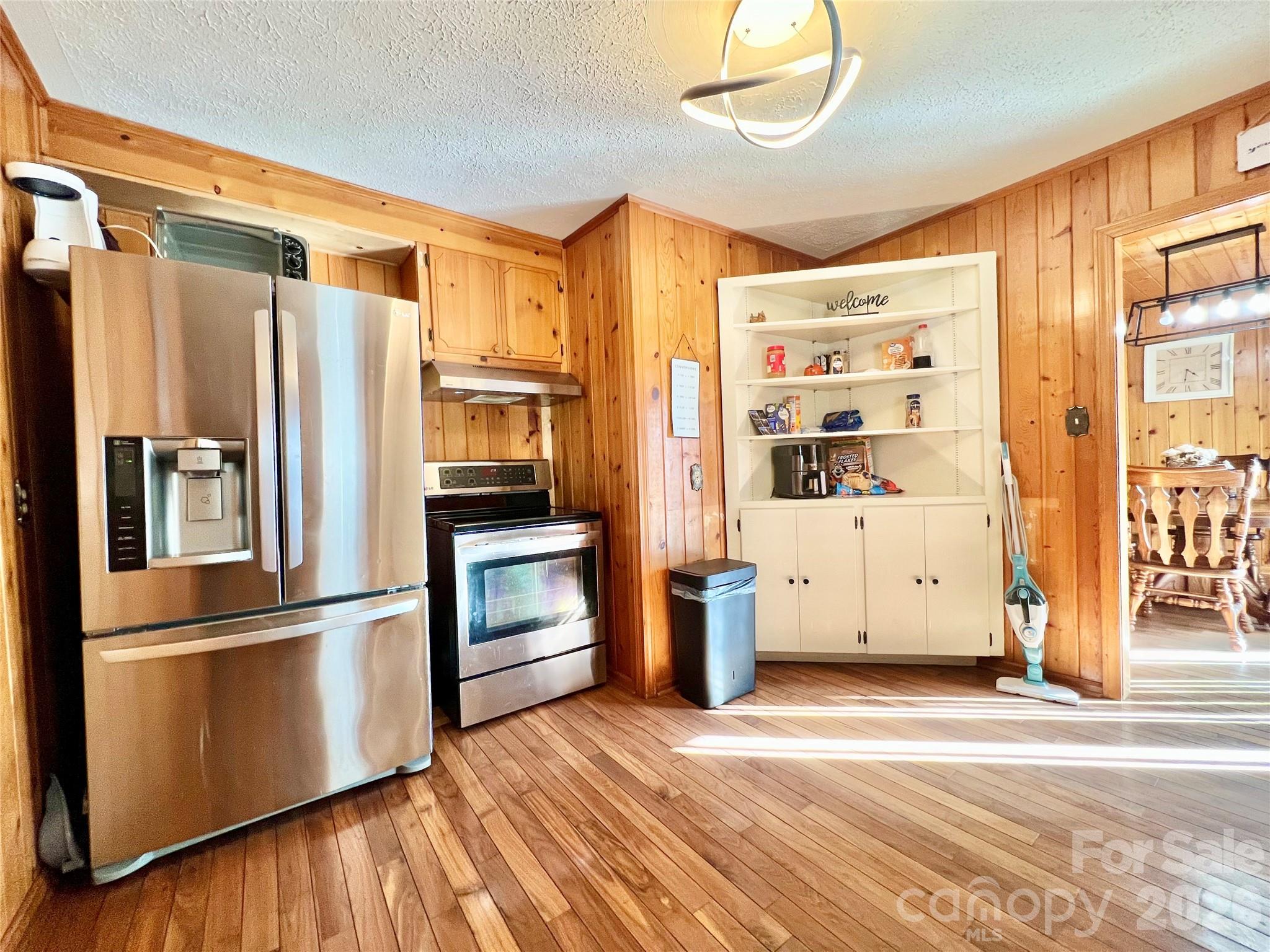 100 Steffey Lane — Taylorsville