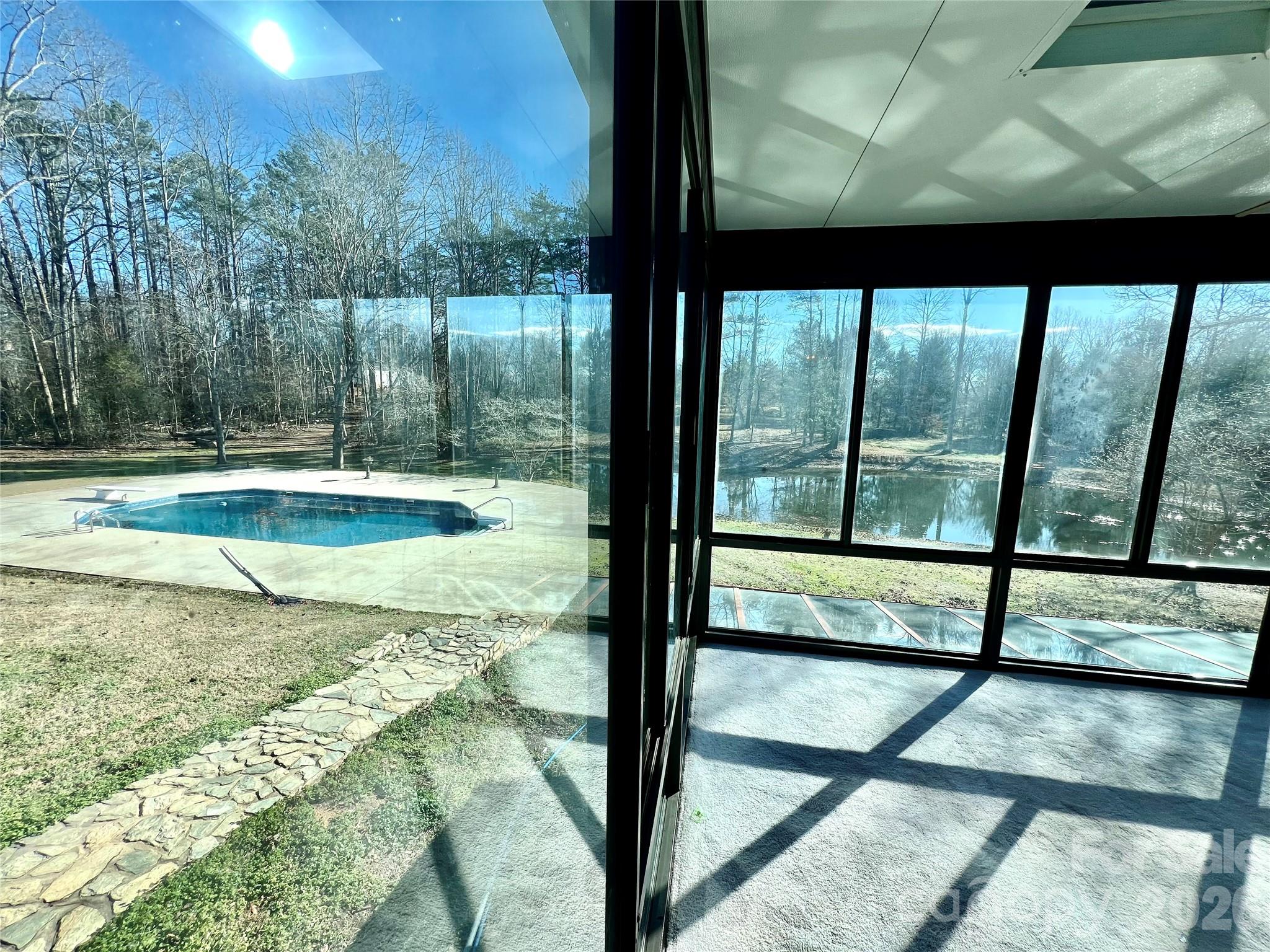 100 Steffey Lane — Taylorsville