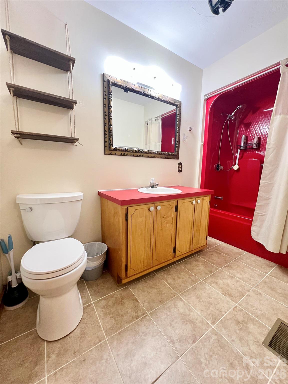 100 Steffey Lane — Taylorsville