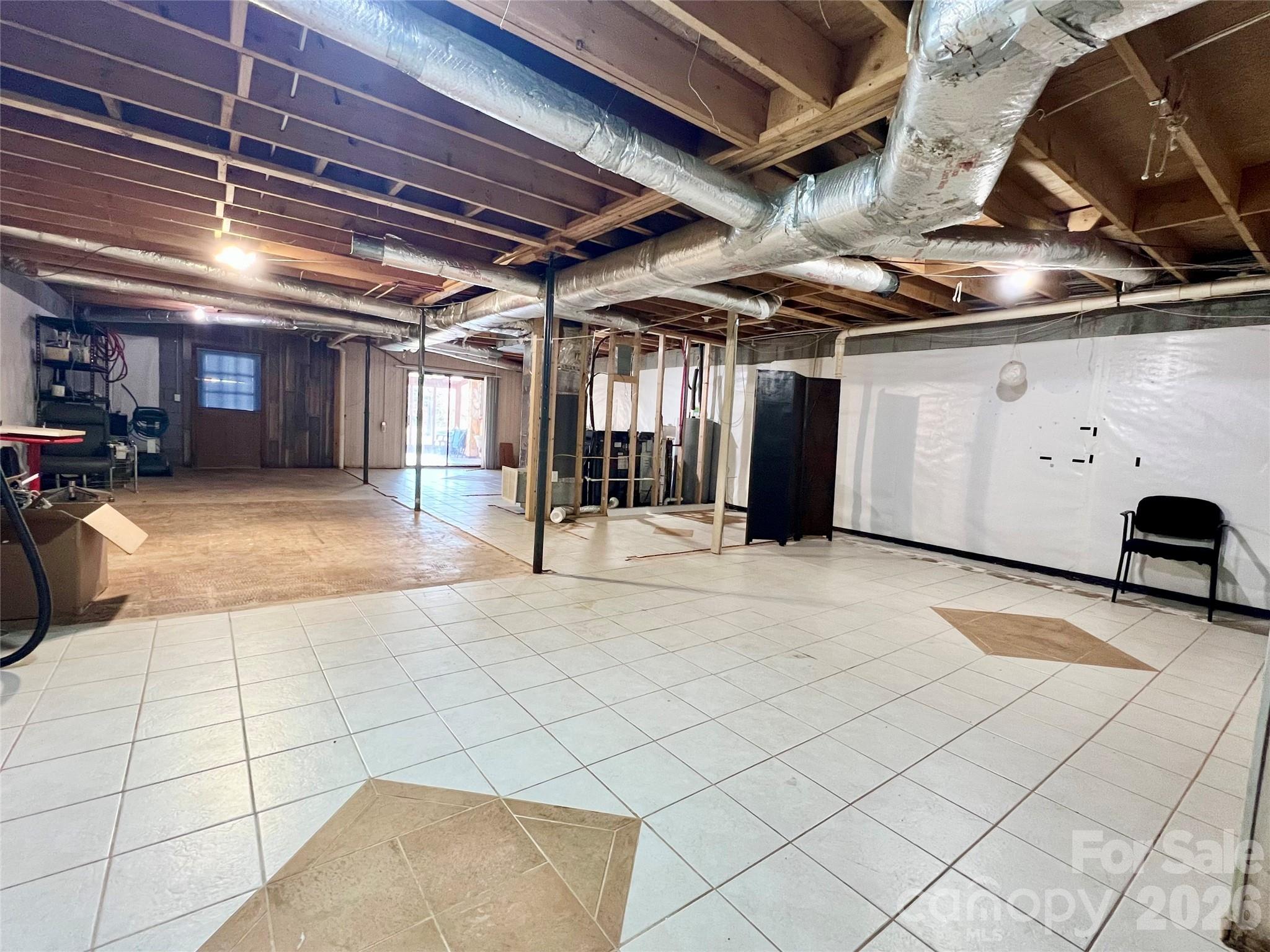 100 Steffey Lane — Taylorsville