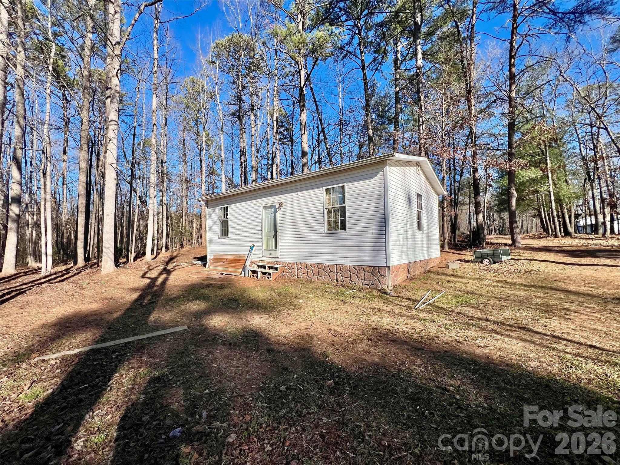 100 Steffey Lane — Taylorsville