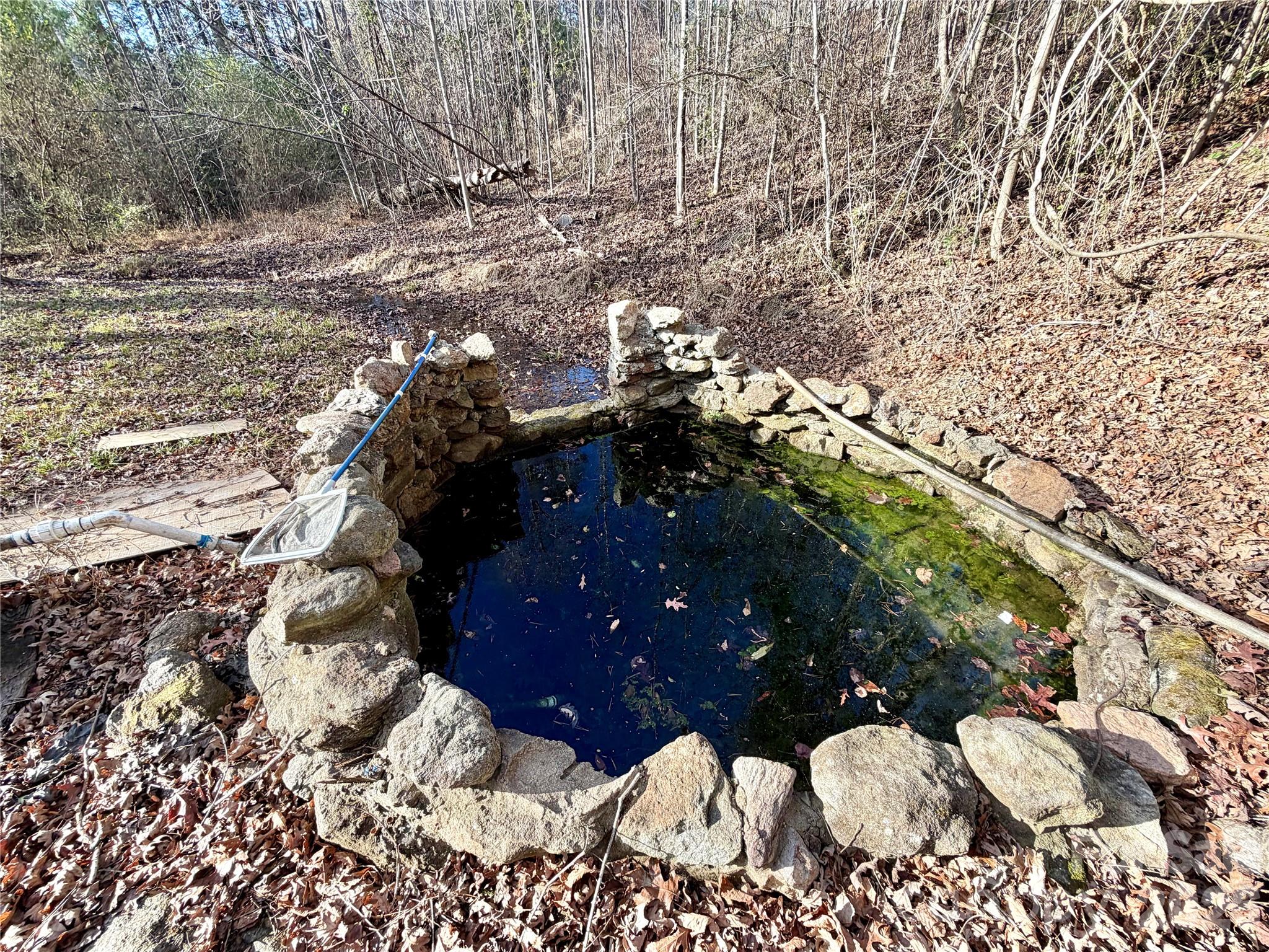 100 Steffey Lane — Taylorsville